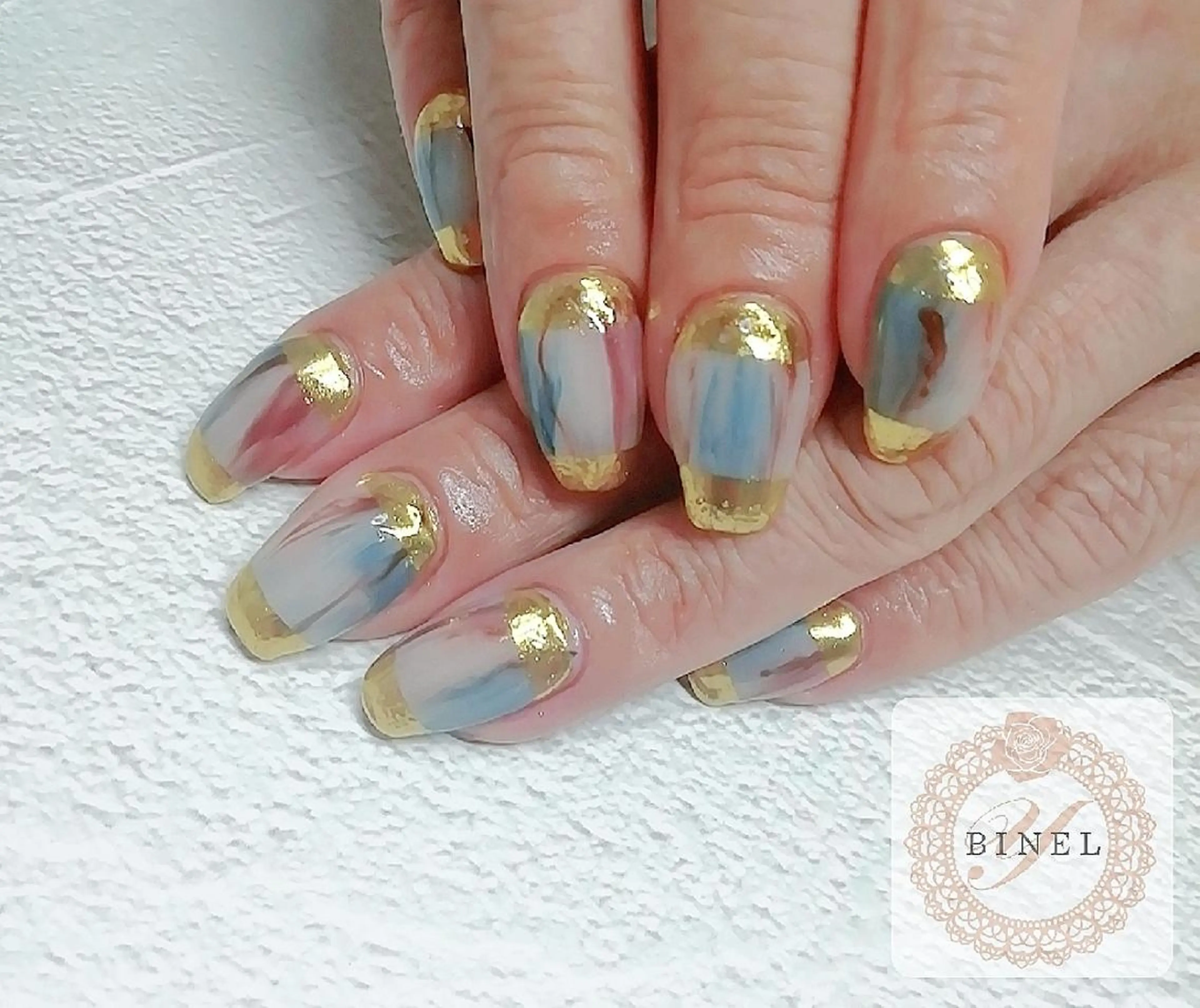 ネイル ミラーネイル 持ち込み ニュアンスネイル ハンドネイル Nail Salon Y.BINELのネイルデザイン