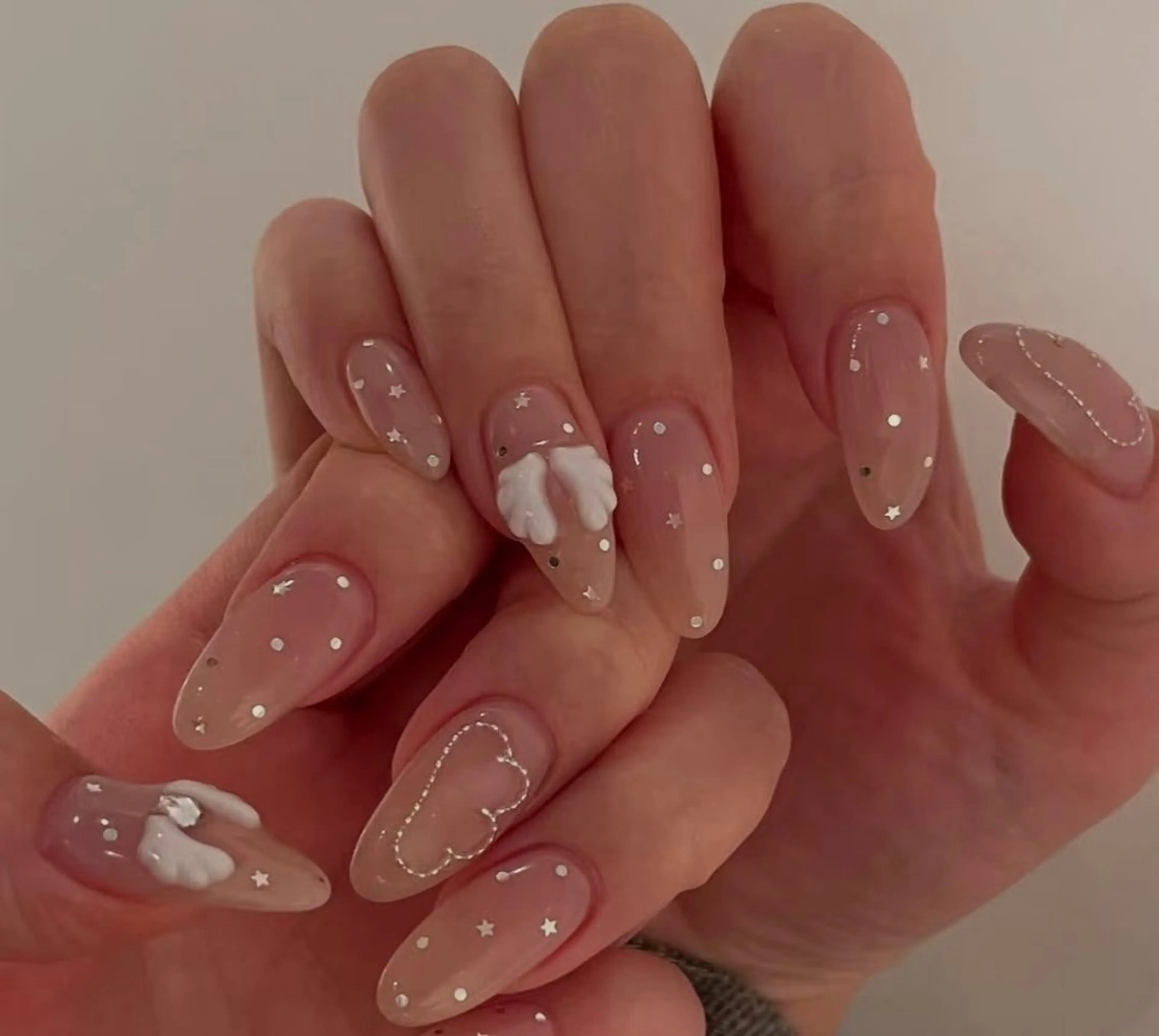 ネイル チークネイル フレンチネイル ジェルネイル ガーリー キラキラネイル ハンドネイル 高橋 雪のネイルデザイン