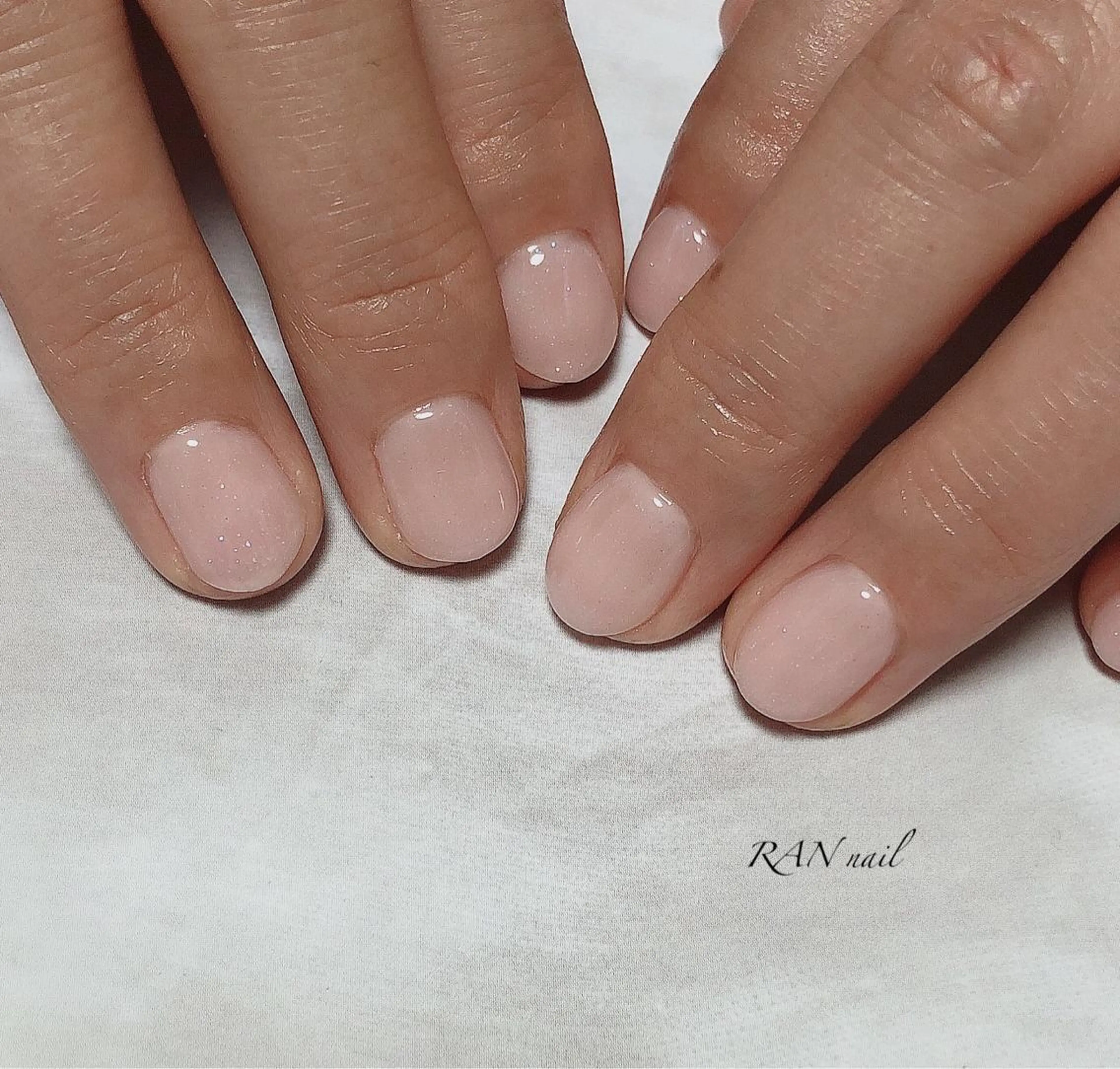 ネイル 桜ネイル ジェルネイル キラキラネイル ラメ(グリッター) ワンカラーネイル ハンドネイル フットネイル RAN nail 〜ランネイル〜所属・RAN nailのネイルデザイン