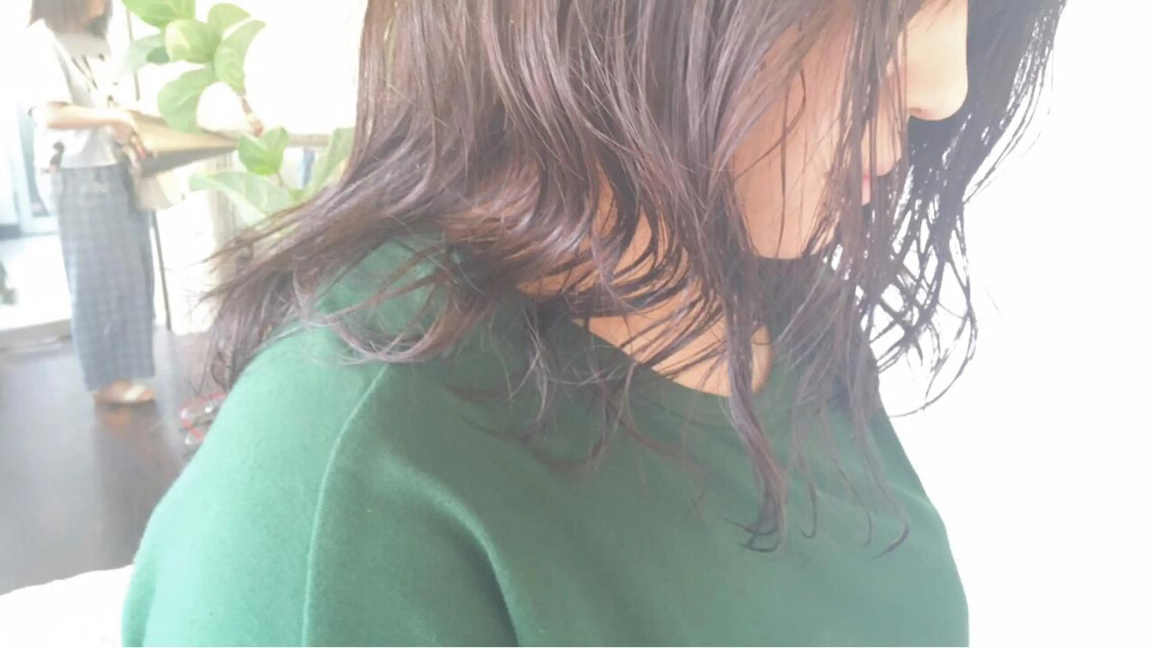 セミロング カラー パーマ ヘアアレンジ ピンクカラー エグチ アキラのヘアスタイル