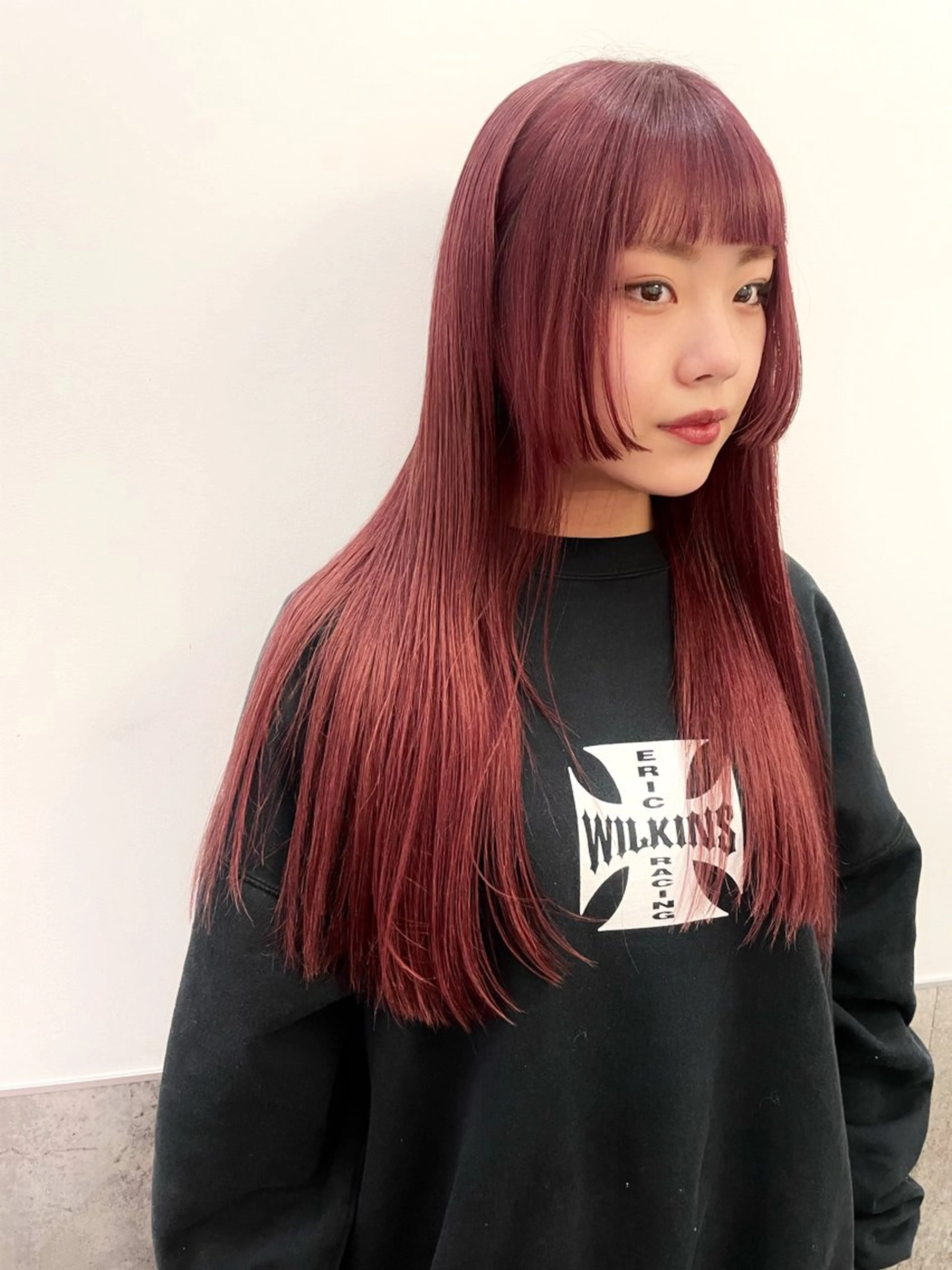 ロング カラー ヘアアレンジ ブリーチ ケアブリーチ カシス ピンクカラー レッドカラー ヘアカラー トリートメント ヘアセット SALOWIN原宿ash店所属・理想のハイトーンへ 🌙サイダサキのヘアスタイル