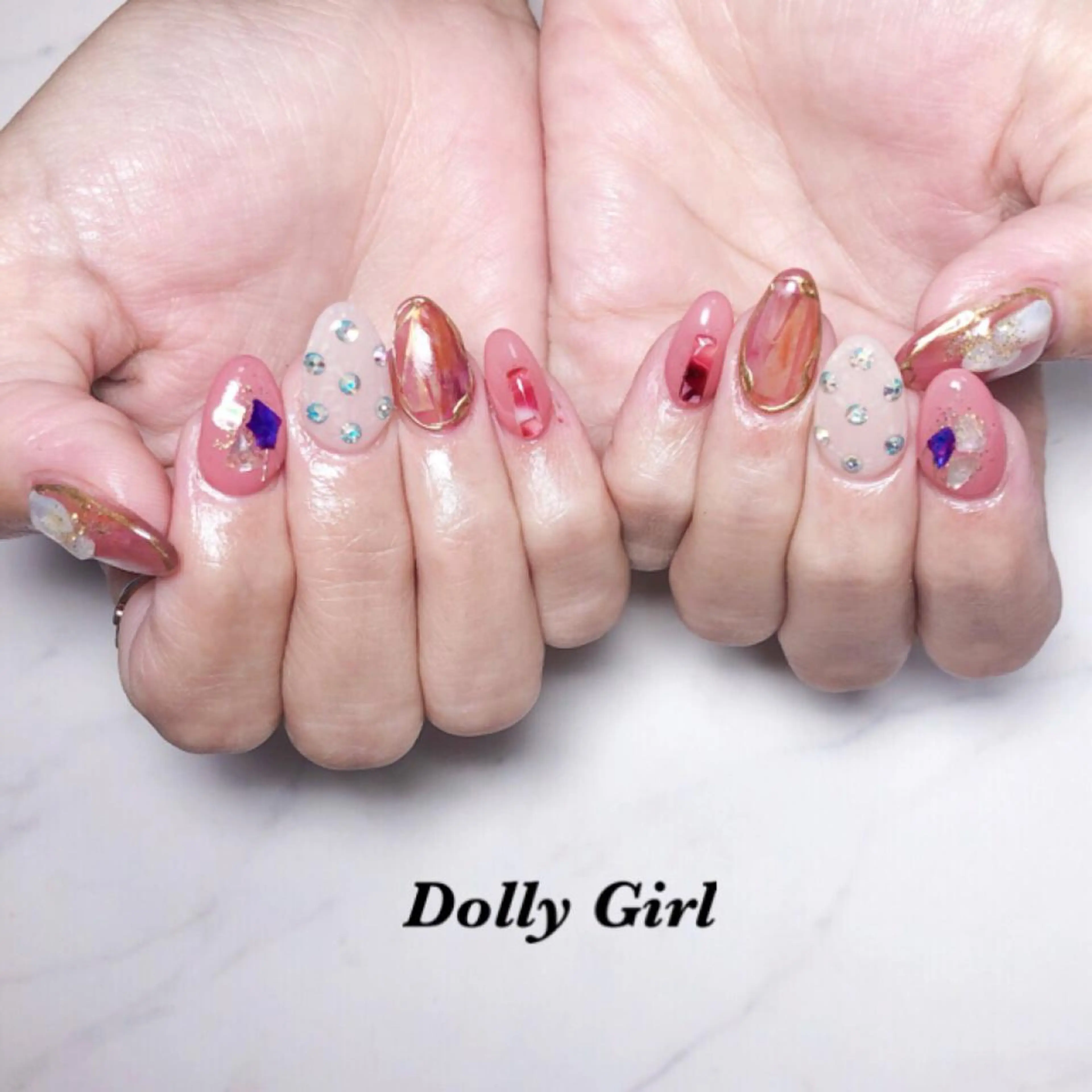 ネイル 個室ネイルサロンDolly Girl〜ドーリーガール〜所属・DollyGirl KYOKOのネイルデザイン