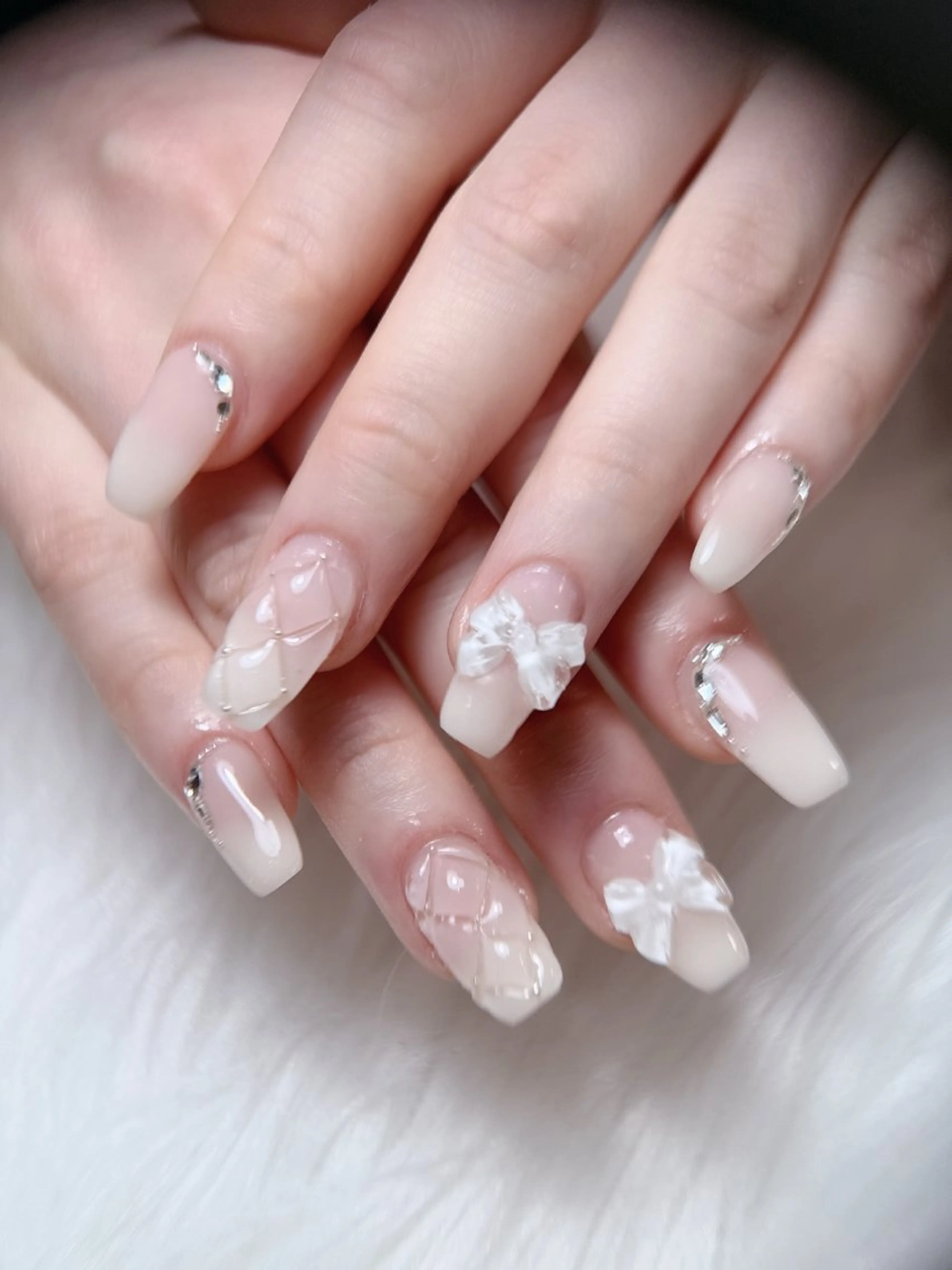 ネイル チークネイル ジェルネイル キラキラネイル 韓国ネイル マグネットネイル ハンドネイル Vp ネイルのネイルデザイン