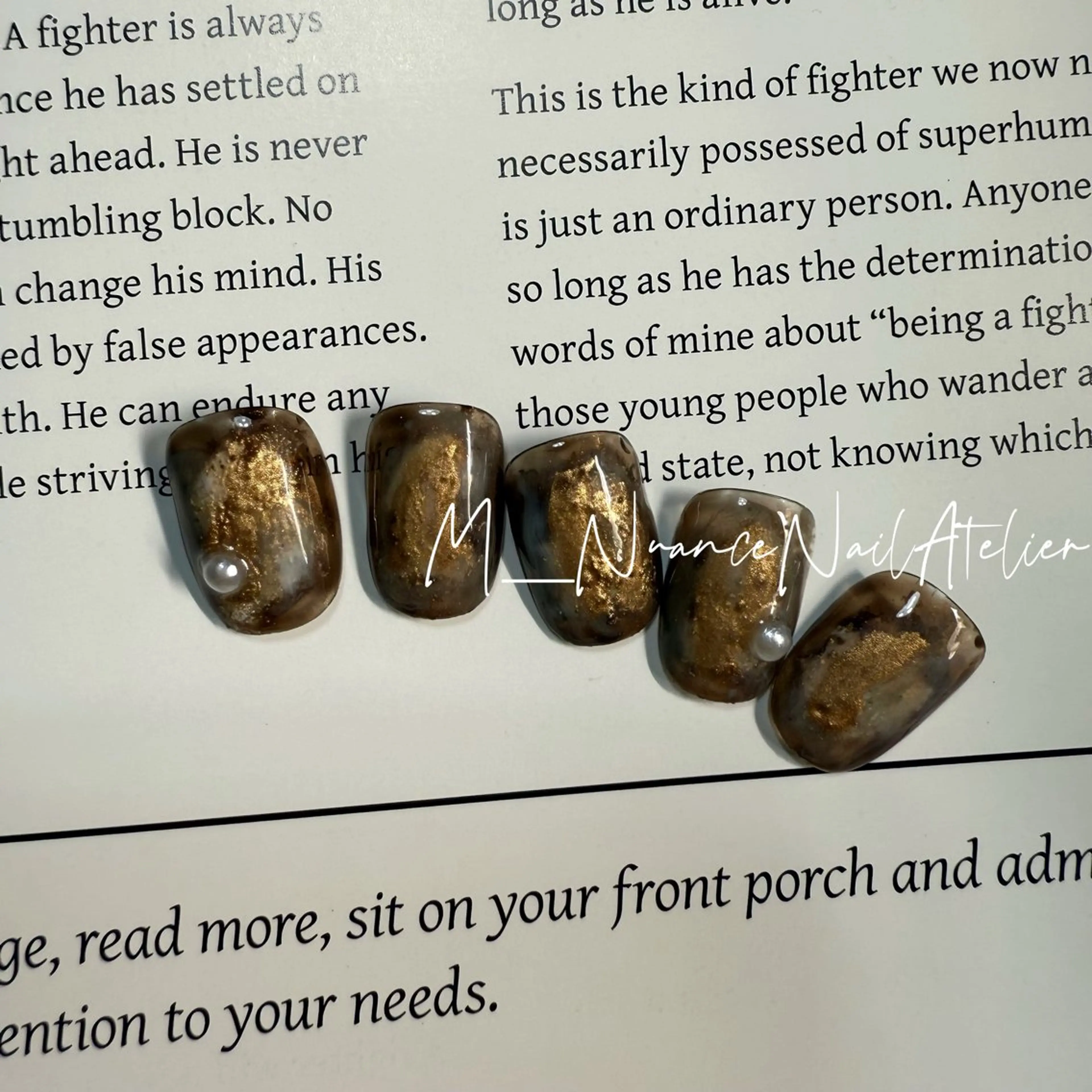 ネイル マグネットネイル ニュアンスネイル オフィスネイル シンプルネイル GO TODAY横浜Solace店所属・M___nail atelierのネイルデザイン