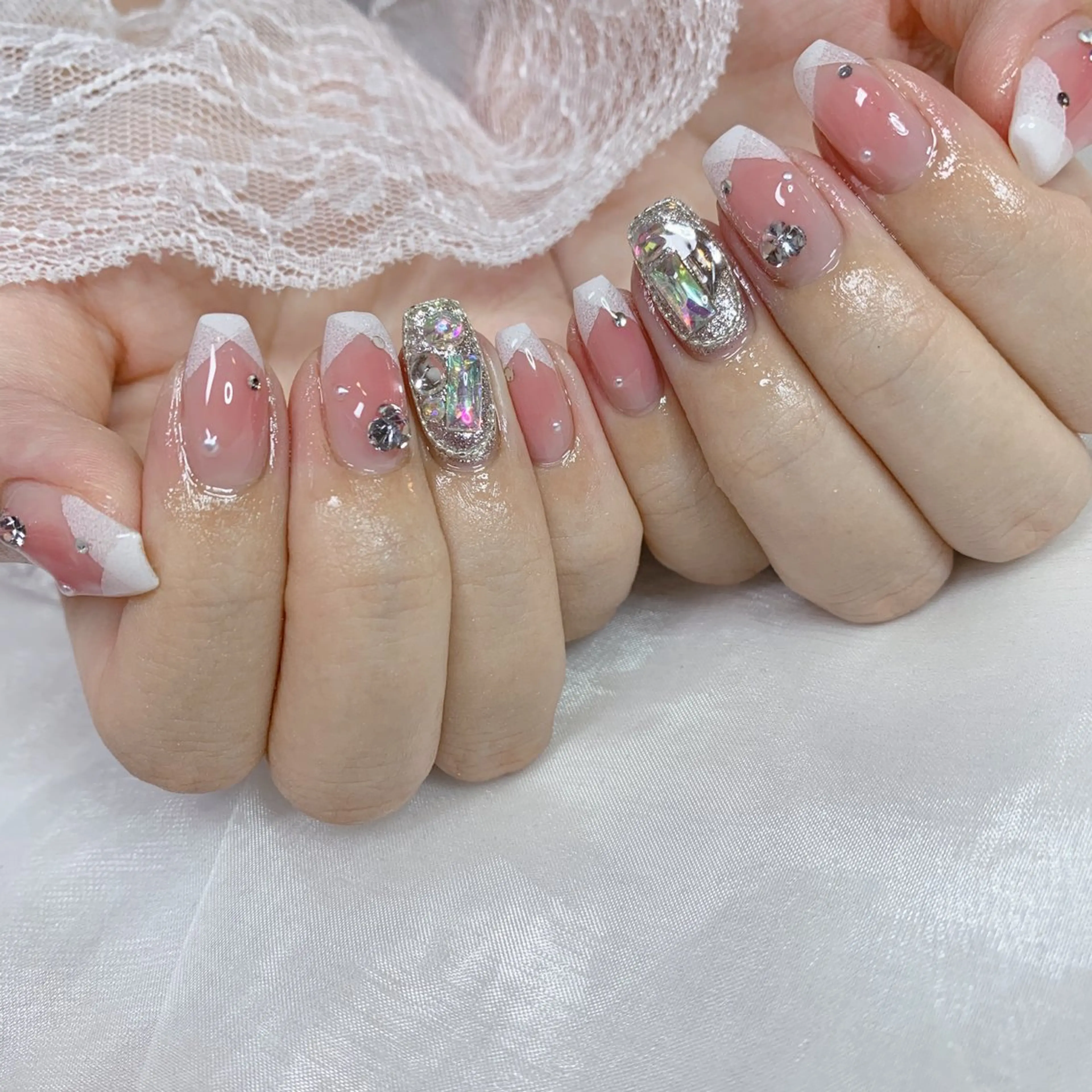 ネイル ハンドネイル La neige* yuki 🥯🍑のネイルデザイン