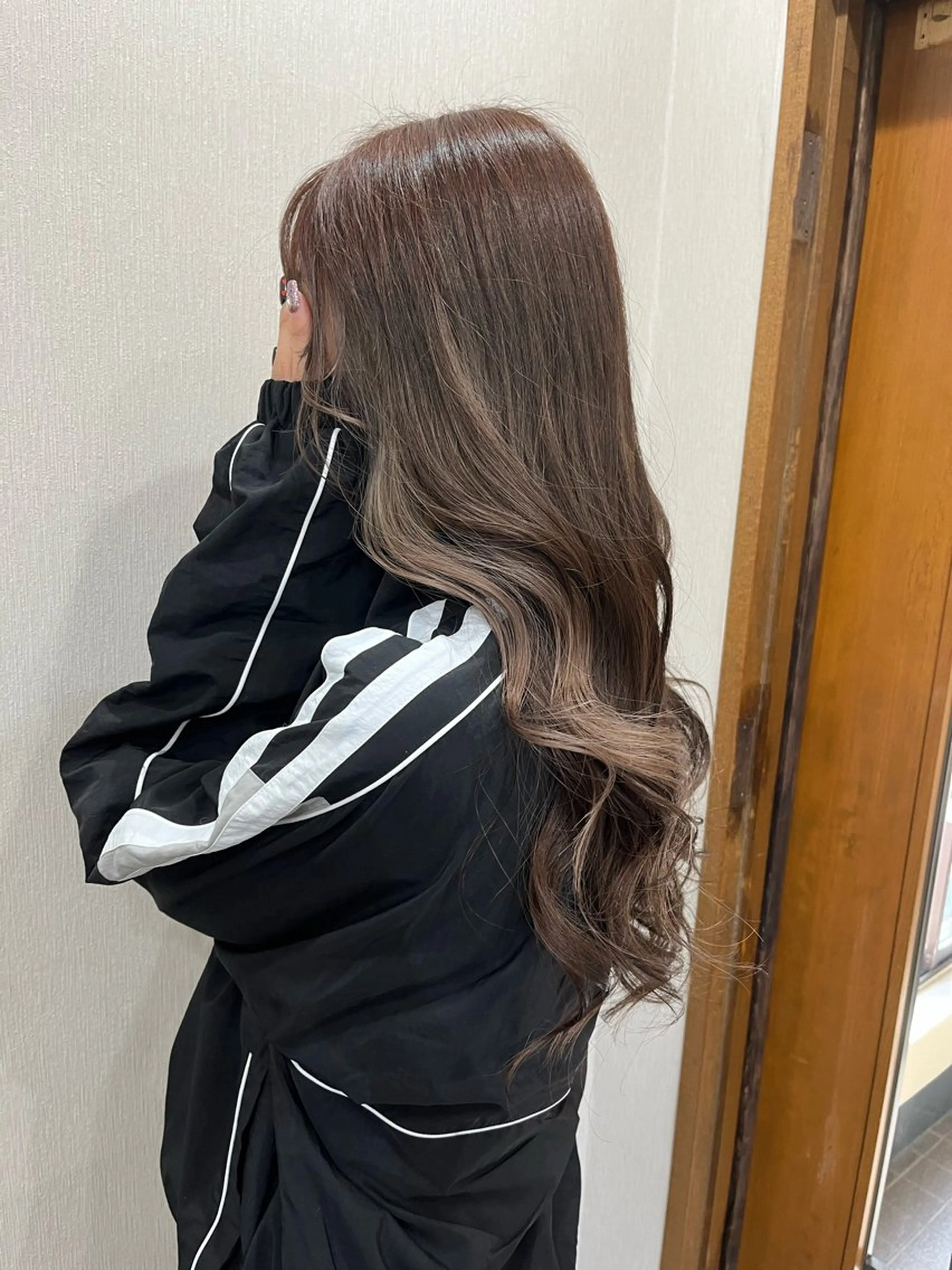 カラー 江波戸 恵のヘアスタイル