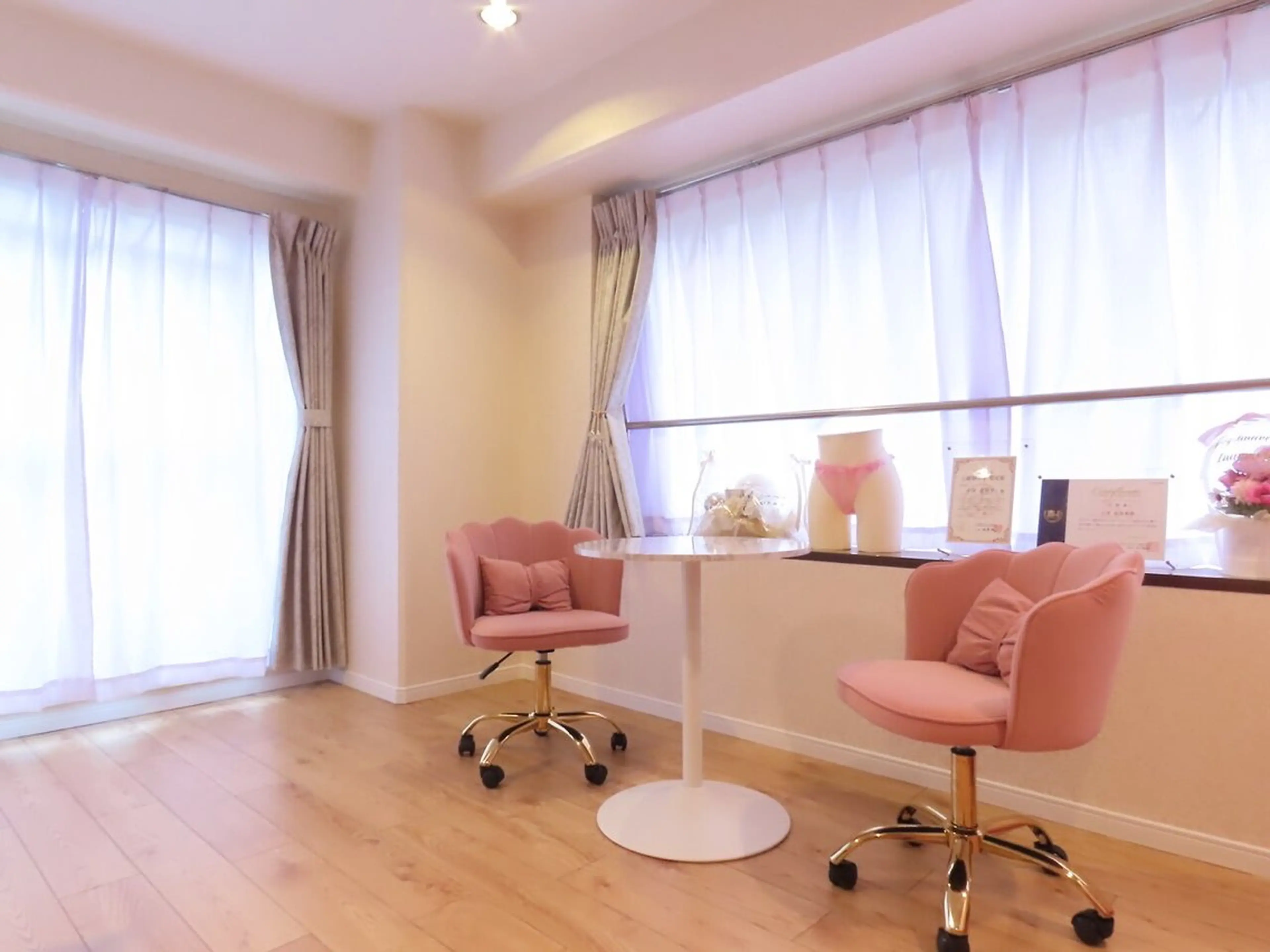 脱毛 VIO光美容脱毛専門サロン　Lunamore所属・上級脱毛士 /小澤恵梨香のエステ・リラクイメージ