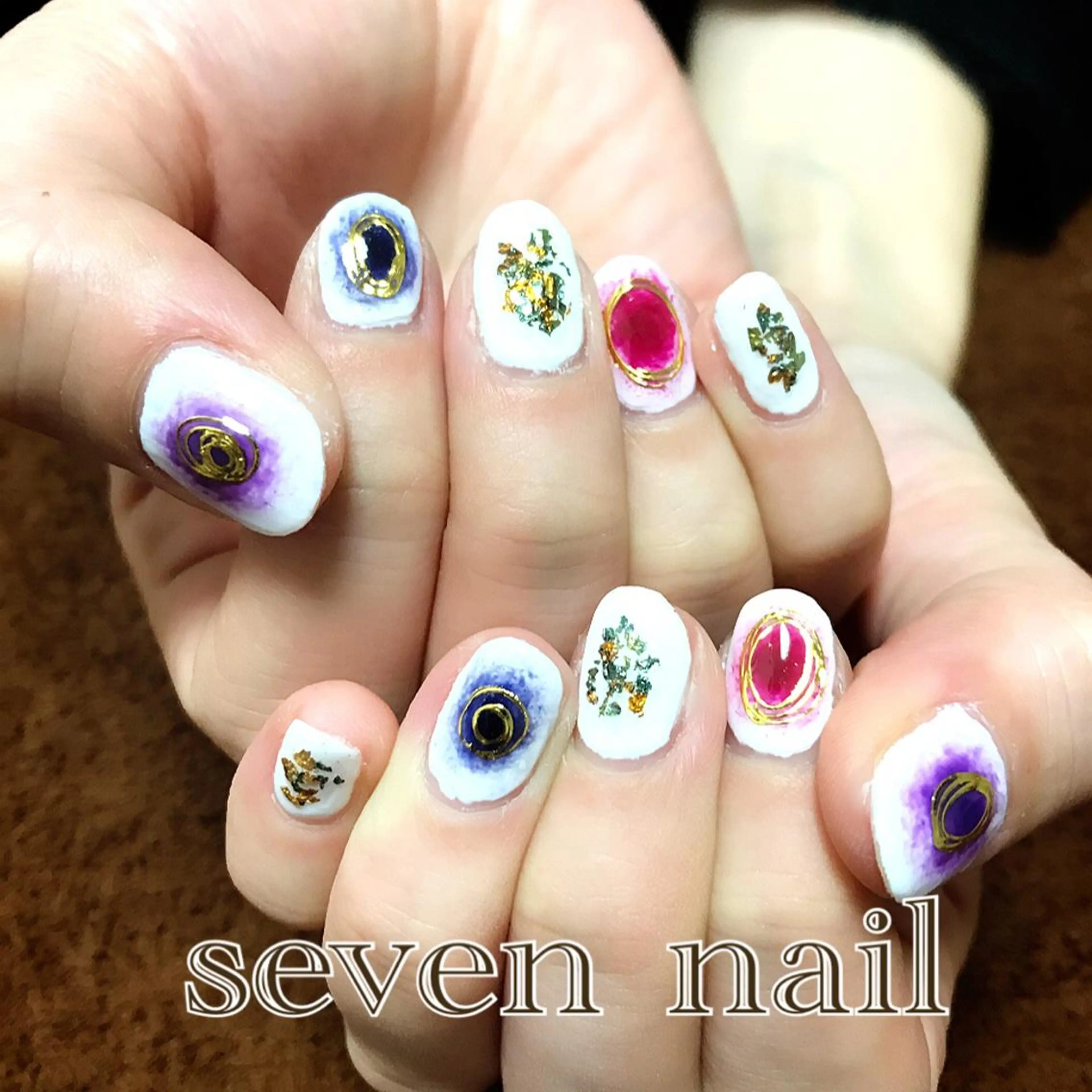 ネイル チークネイル ニュアンスネイル 名倉 なな子のネイルデザイン