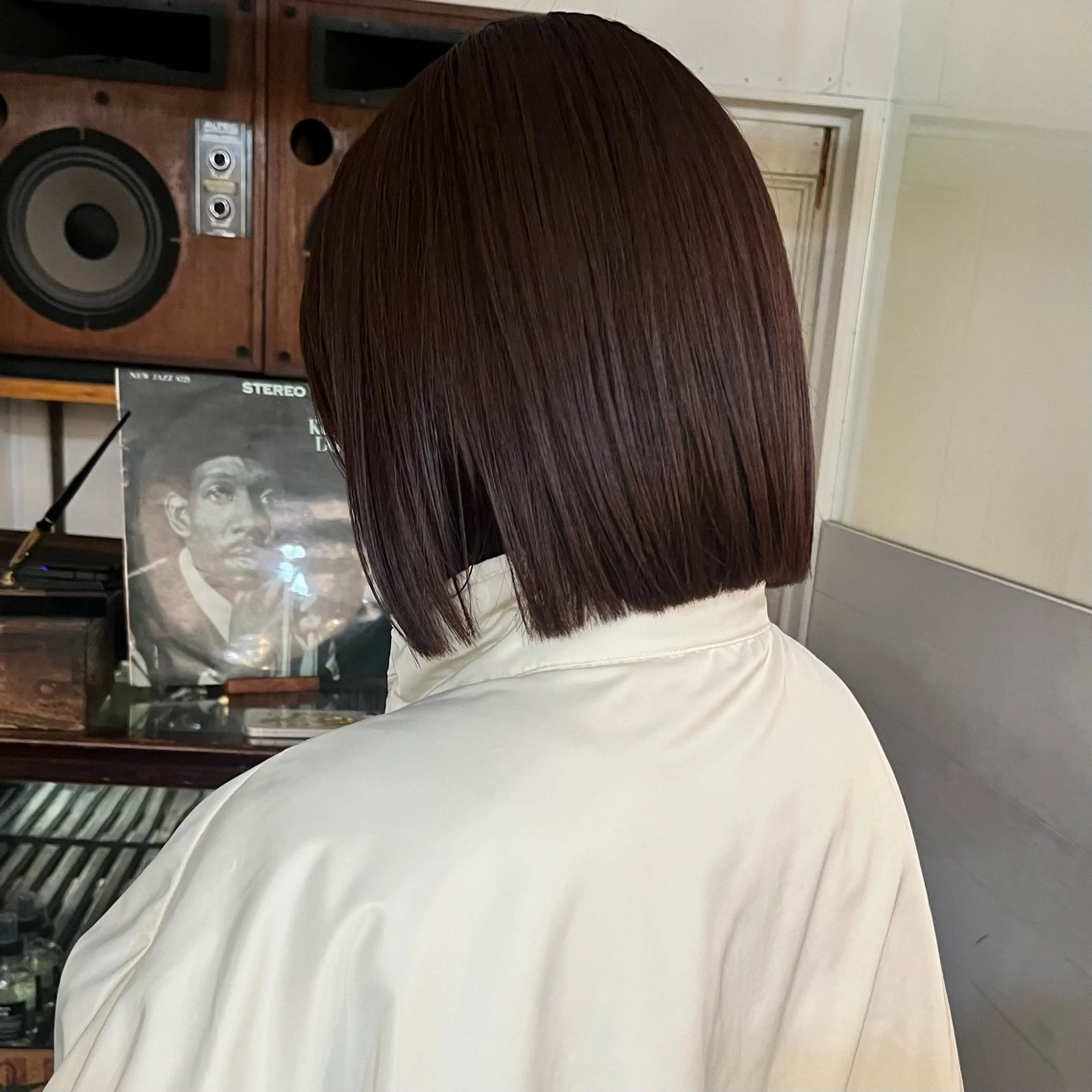 ショート カラー 透明感カラー ピンクカラー パープルカラー レイヤー/ベージュ mikuのヘアスタイル