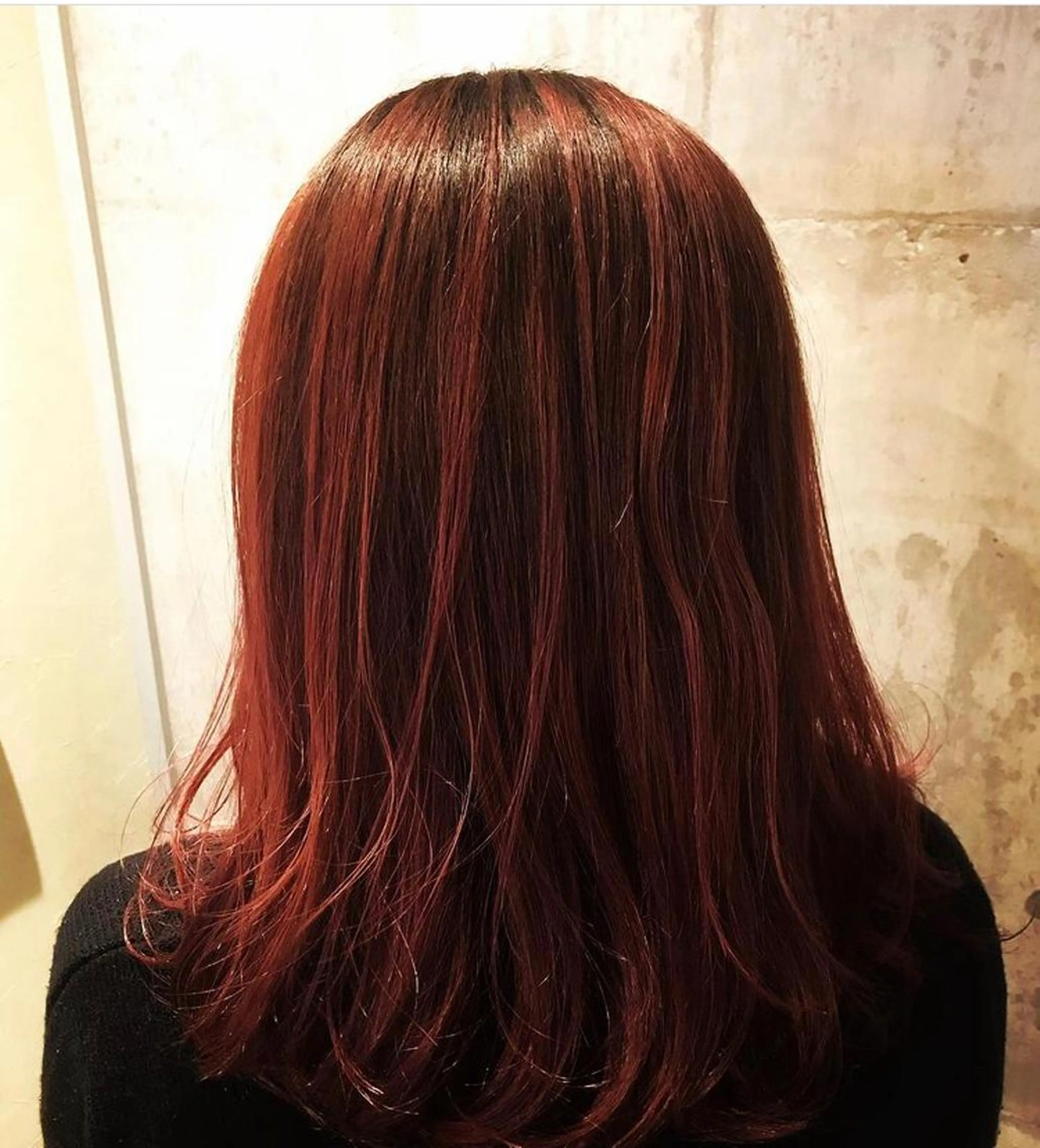 セミロング ハイライト 横浜関内髪質改善 re:Magoのヘアスタイル