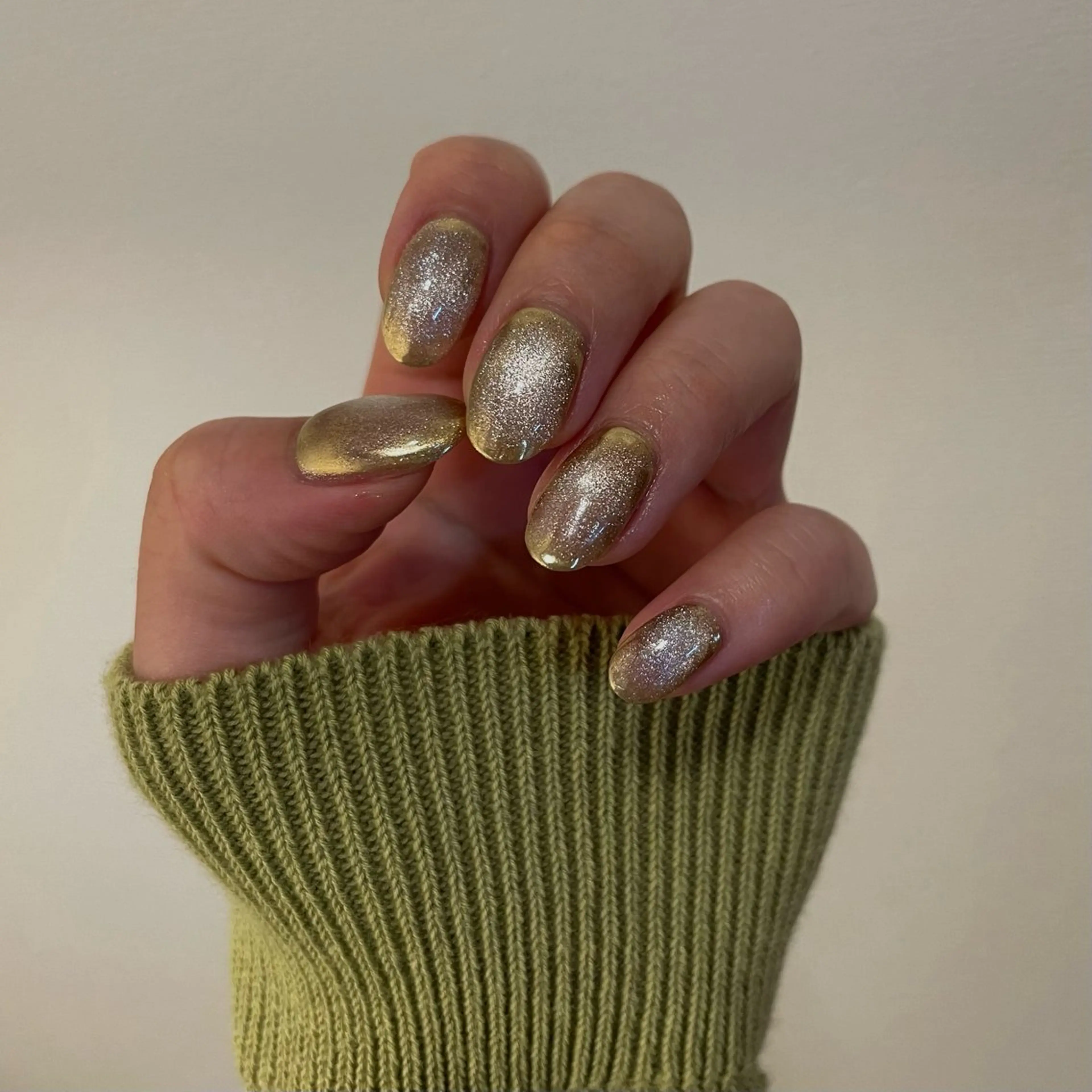 ネイル ミラーネイル ハンドネイル Nailsalon Olu所属・ネイリスト Nanaのネイルデザイン