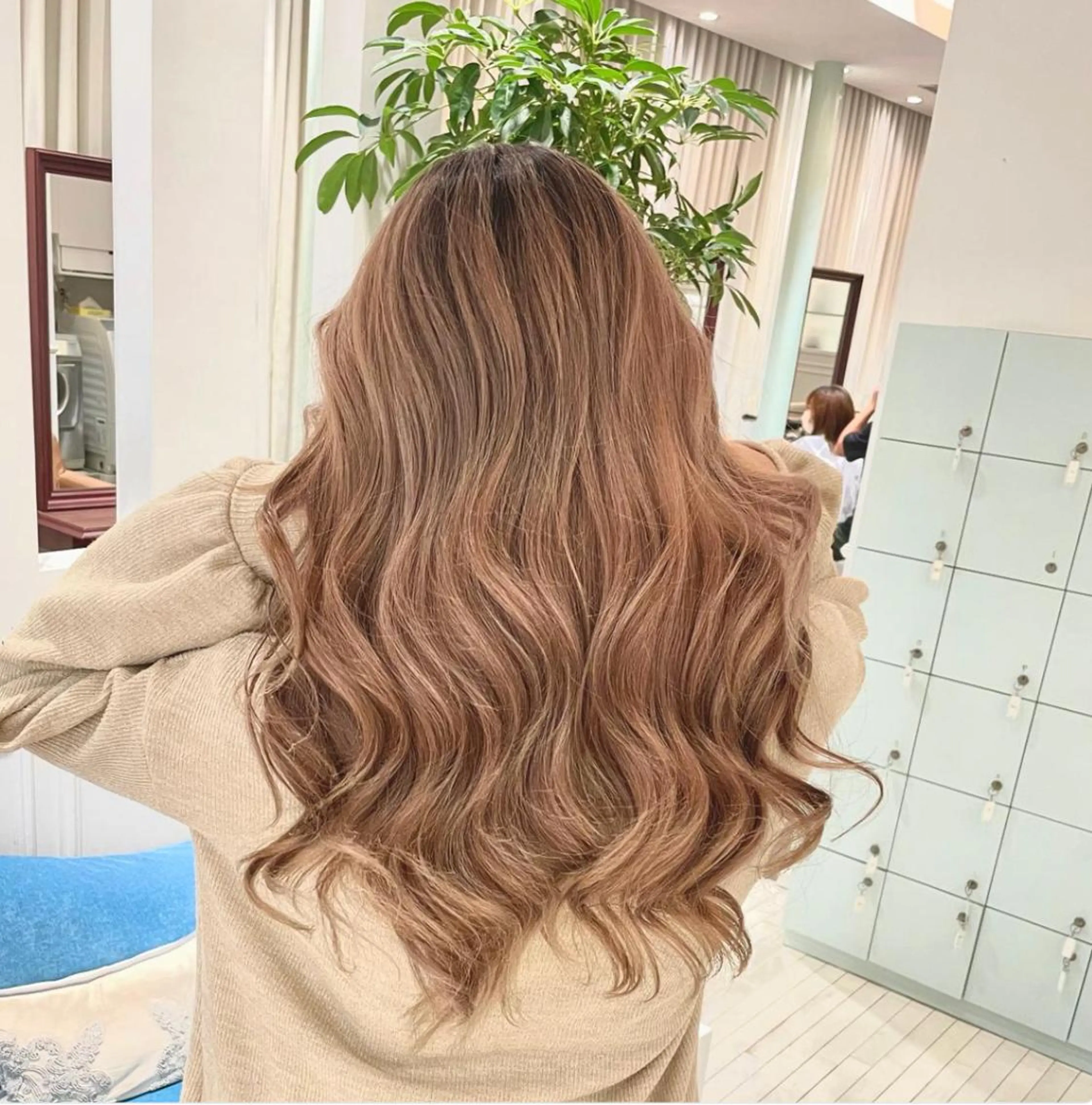 ミディアム カラー ヘアアレンジ ヘアカラー トリートメント 🌹TikTok4万 フォロワー🌹AKIのヘアスタイル