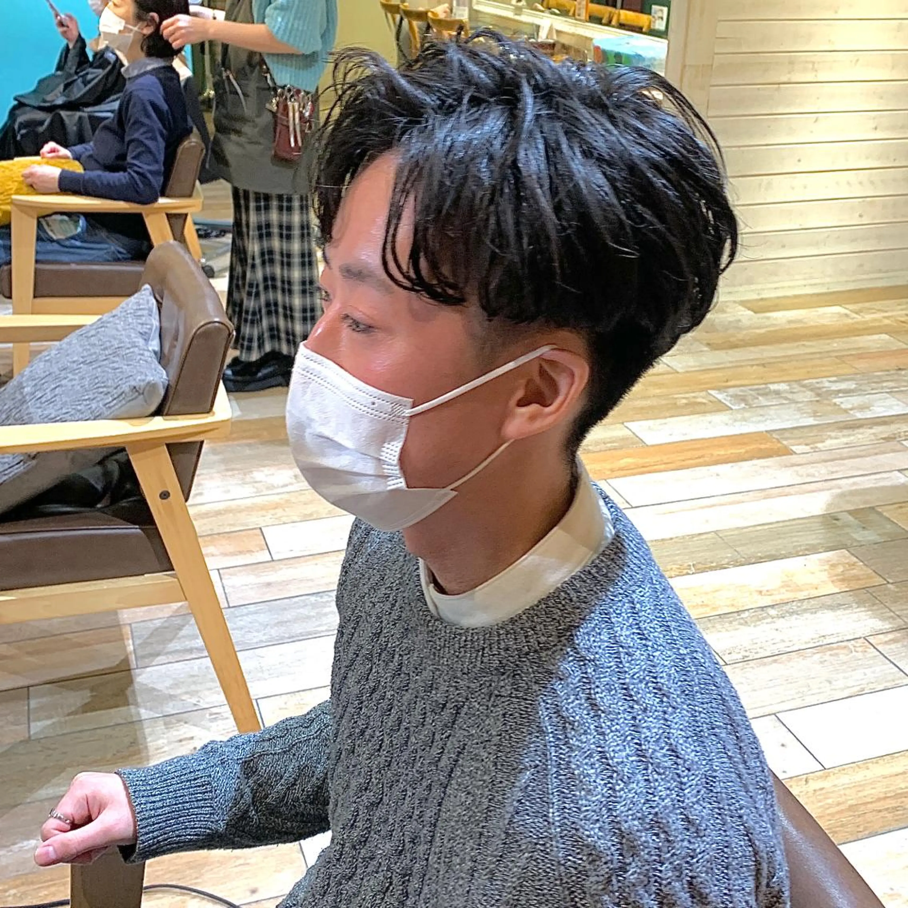 ショート パーマ メンズ カルマパーマ メンズ韓国風 マッシュ メンズパーマ スペインカール メンズパーマ&メンズ 縮毛矯正ならヒラノのヘアスタイル