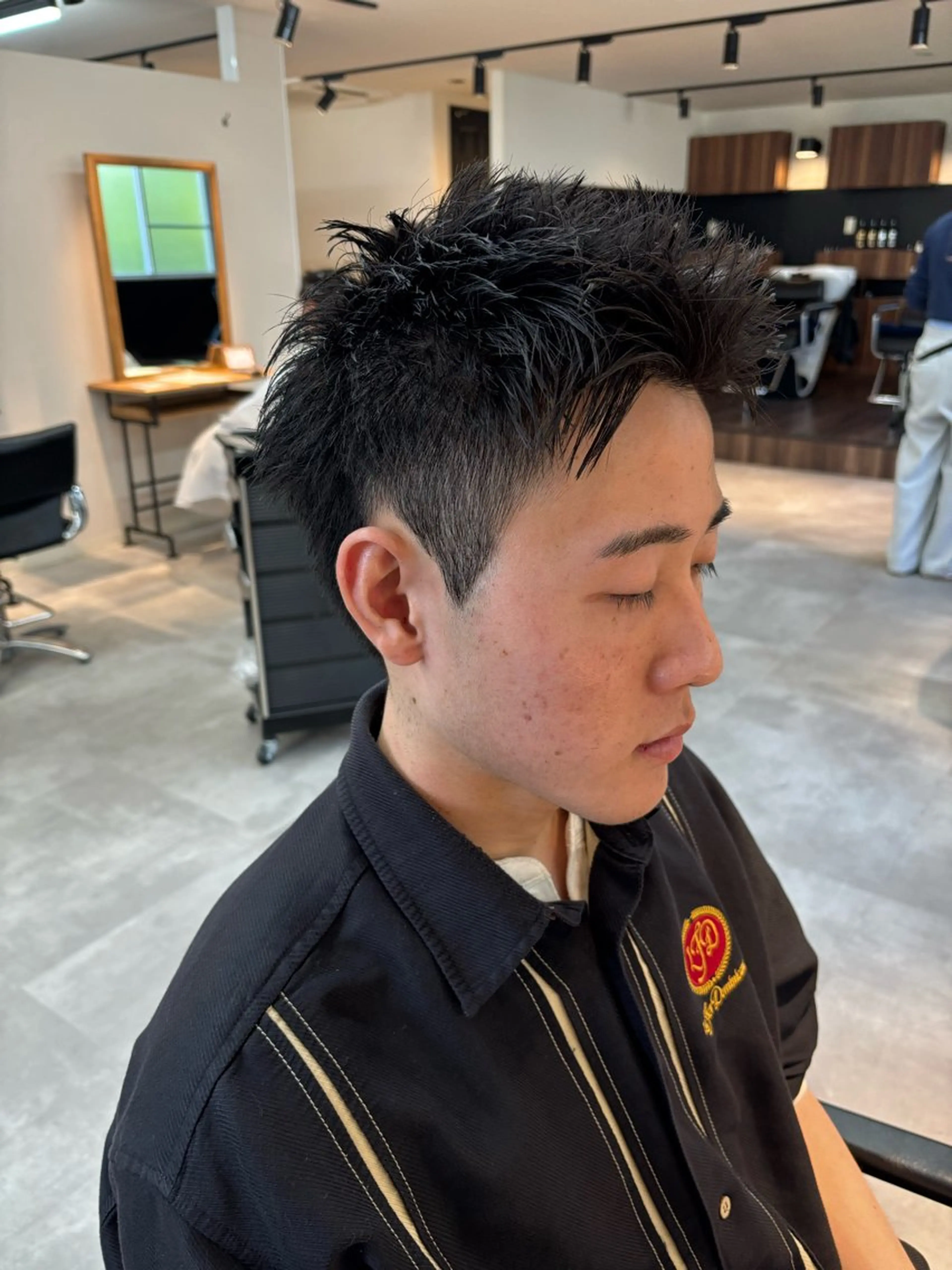 メンズ スパイキーショート カット フェザーパーマ/韓国 /メンズカット保立のヘアスタイル