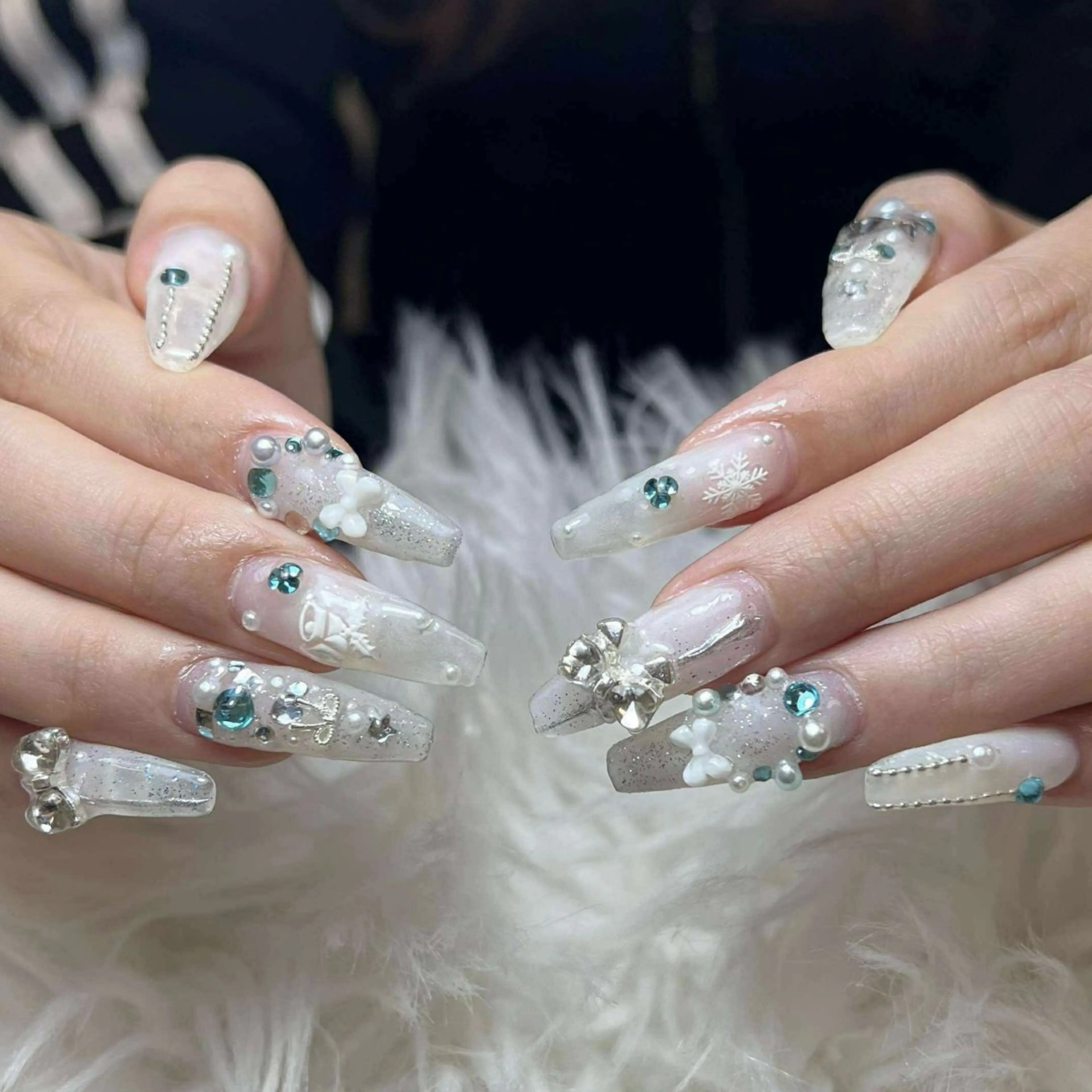 ネイル ゴテゴテ ネイルのネイルデザイン