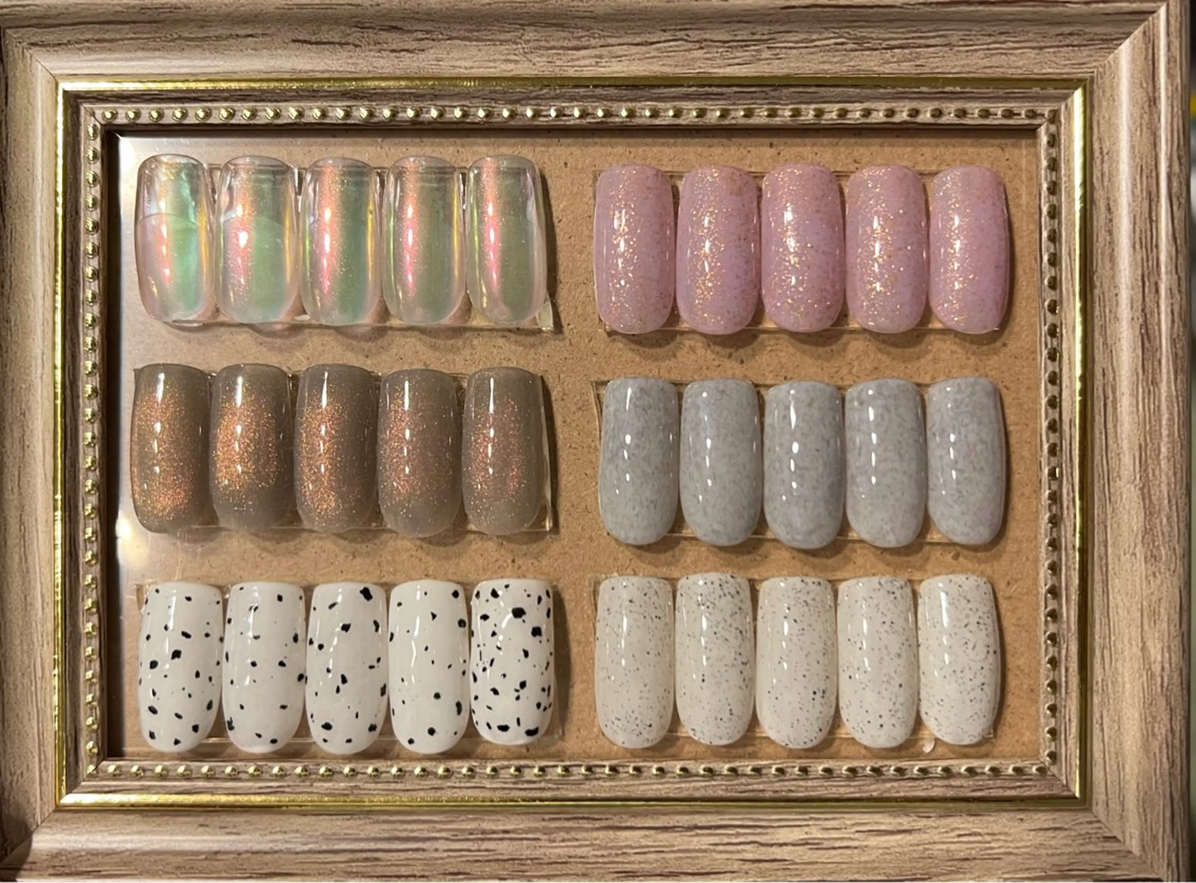 ネイル HENRIETTA NAILSALONのネイルデザイン