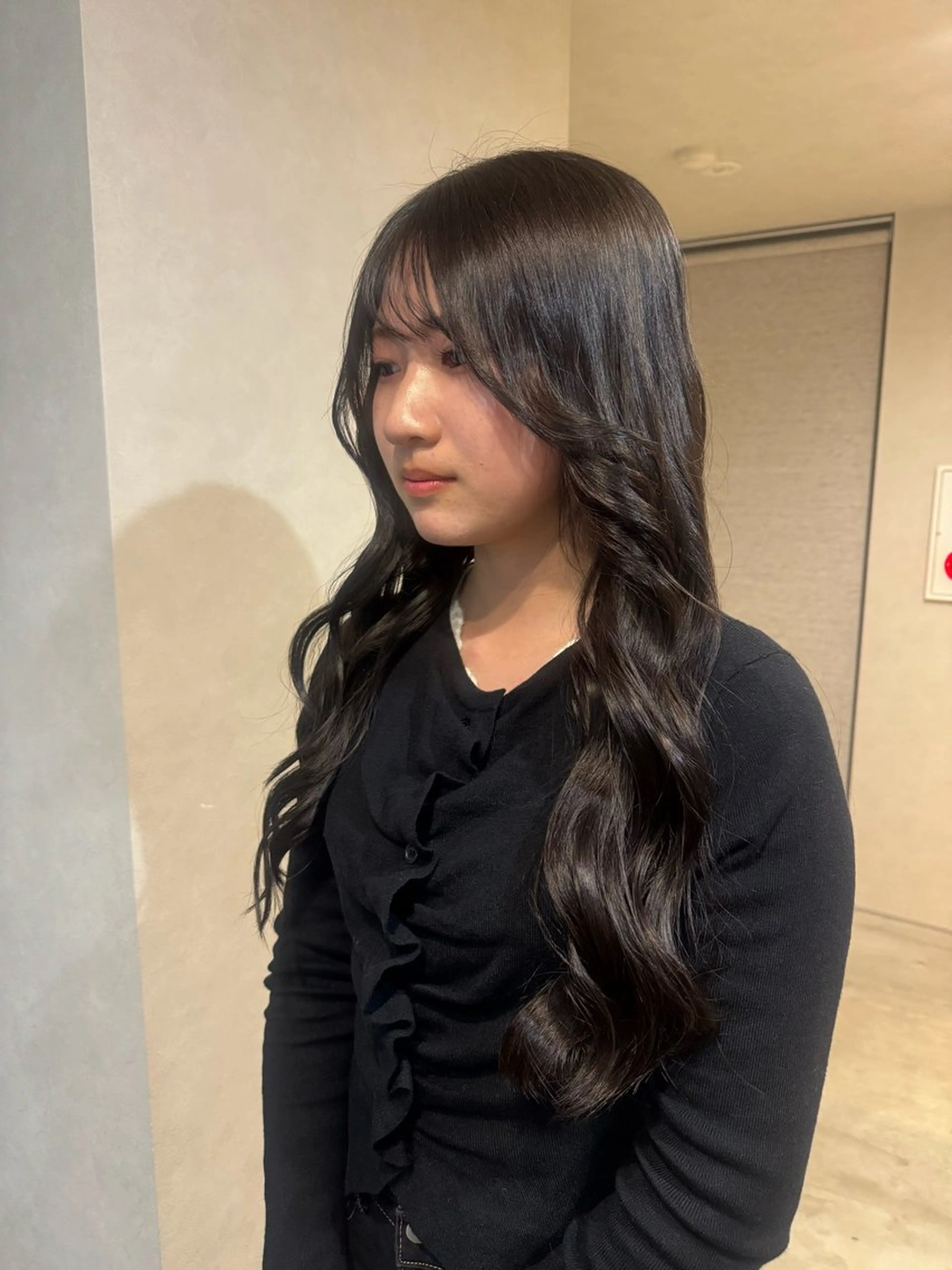 ロング アッシュ AMATORA SPA/福井美悠のヘアスタイル