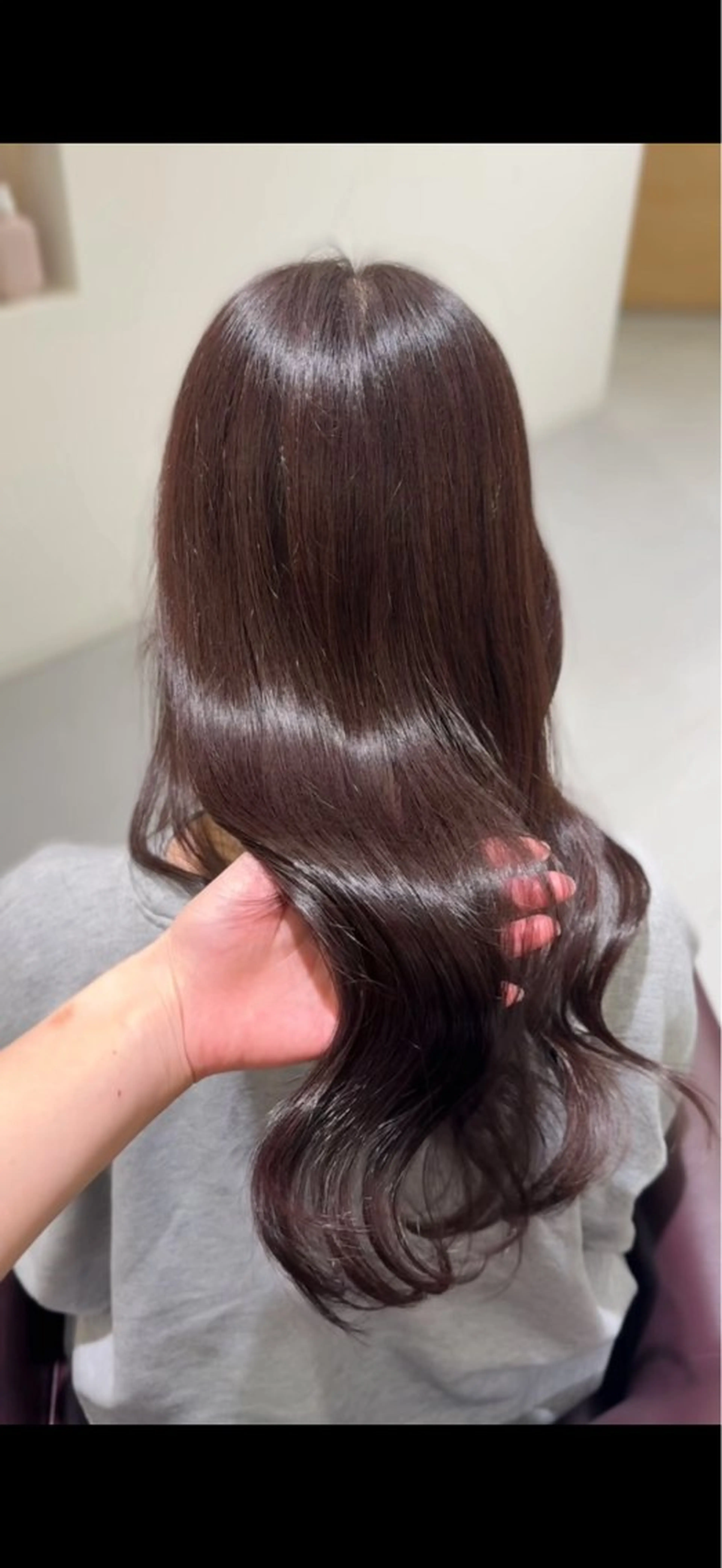 ロング ヘアカラー ️🫧透明感カラー& 髪質改善🎀いさきのヘアスタイル