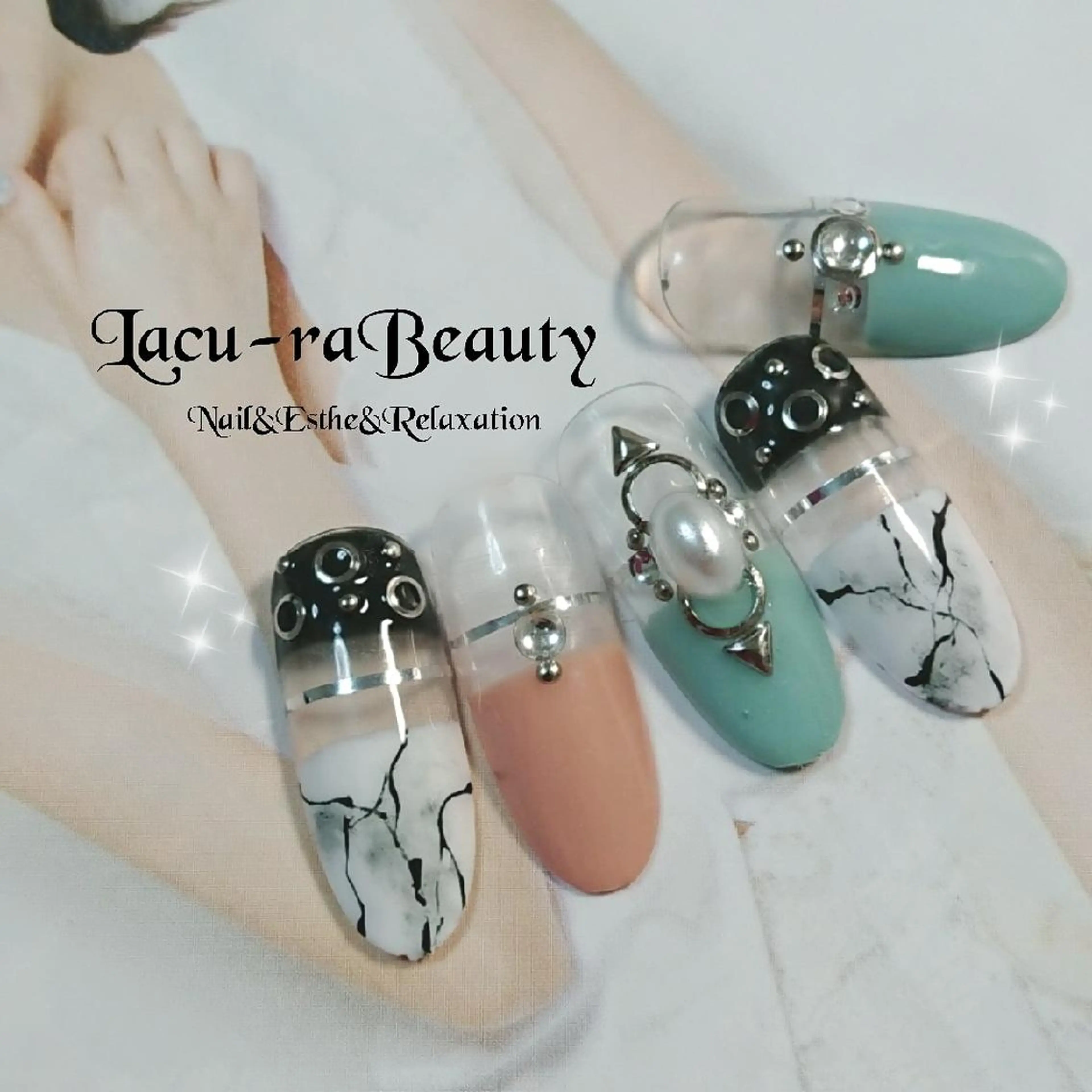 ネイル 小顔と腸の専門店 ラクーラビューティのエステ・リラクイメージ