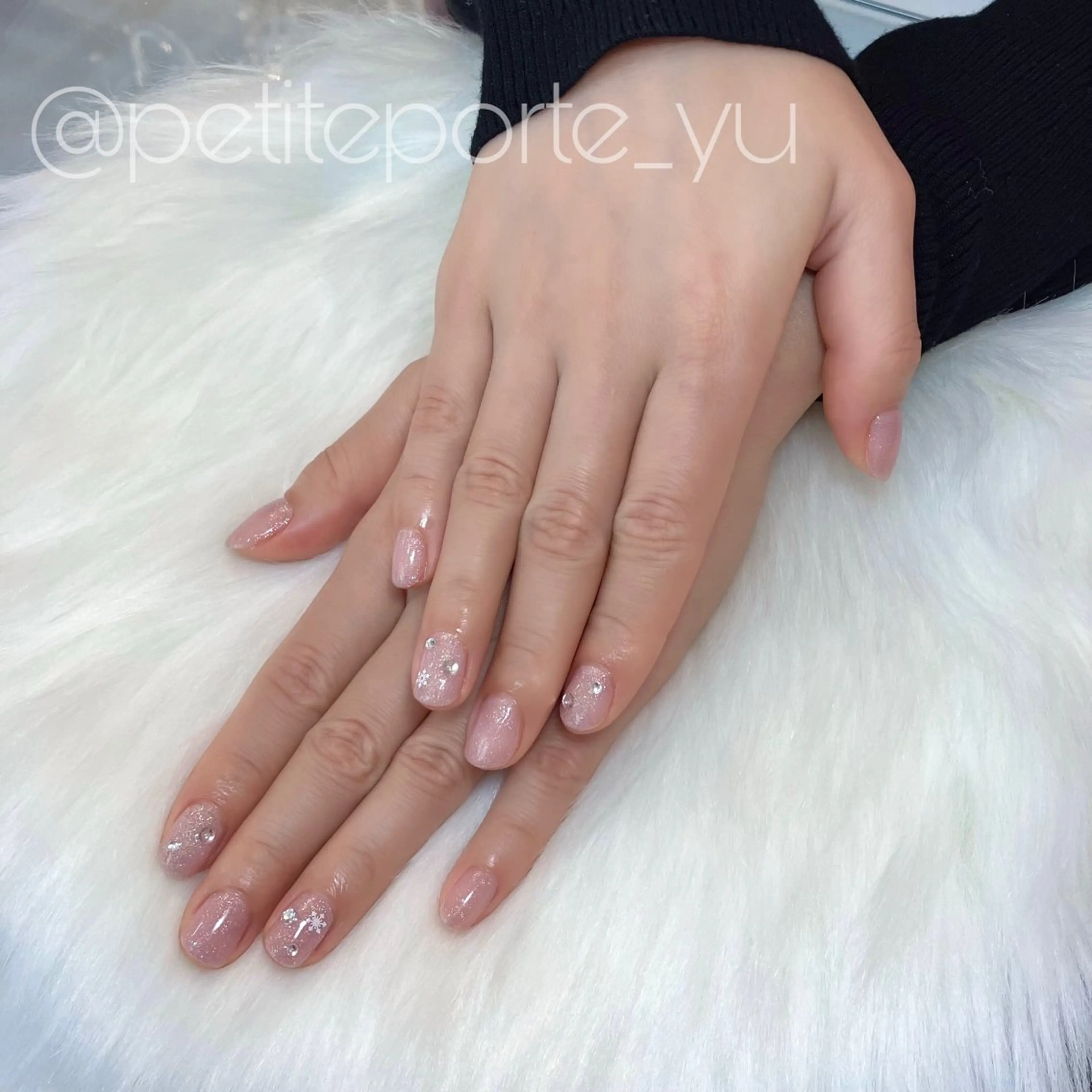 ネイル アートネイル ワンカラーネイル シンプルネイル 冬ネイル ハンドネイル nailsalon petite porte所属・petite porteのネイルデザイン