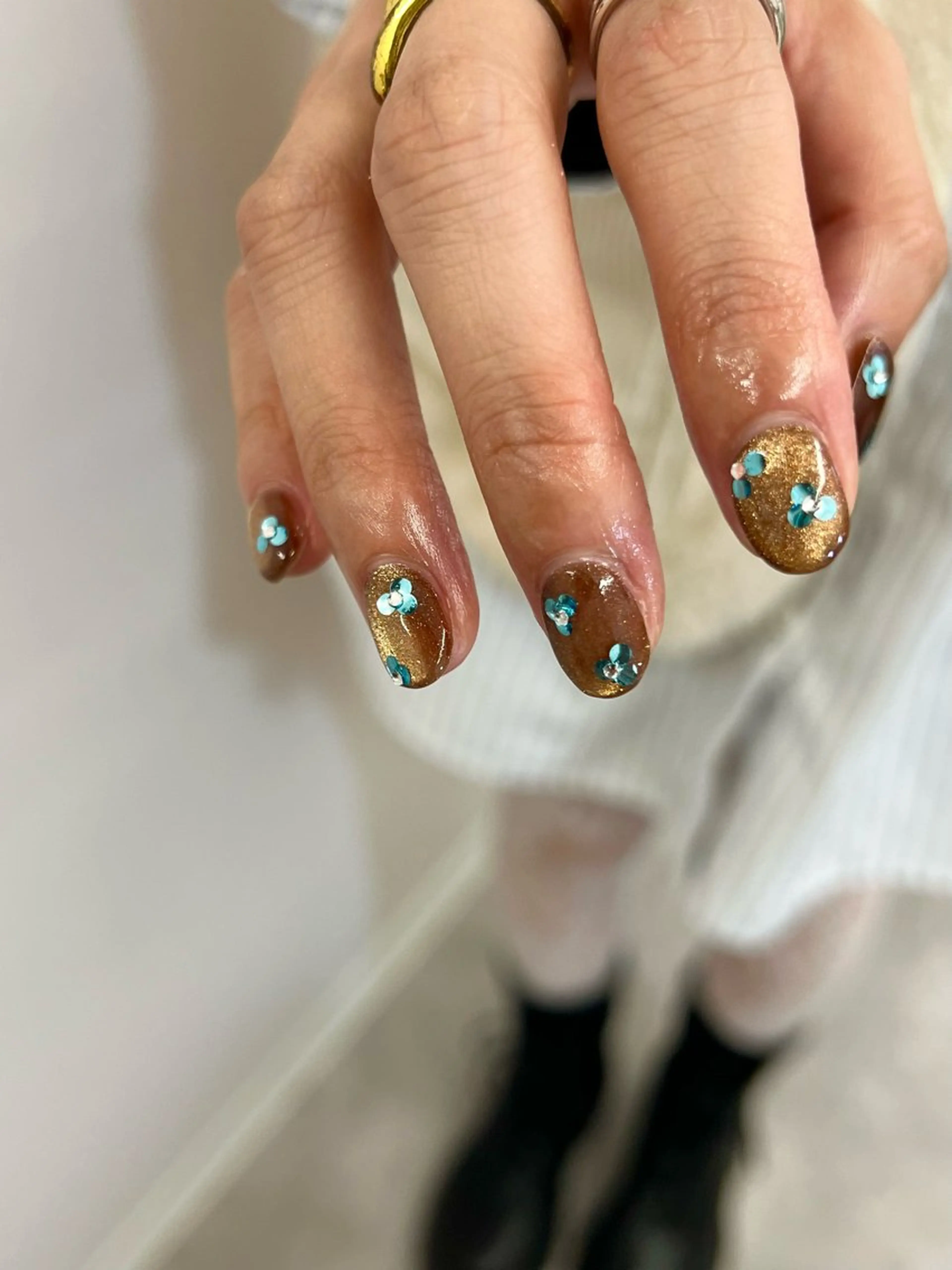 ネイル ジェルネイル マグネットネイル ニュアンスネイル パラジェル リボン ハンドネイル ハンドケア Bana_ Nailのネイルデザイン