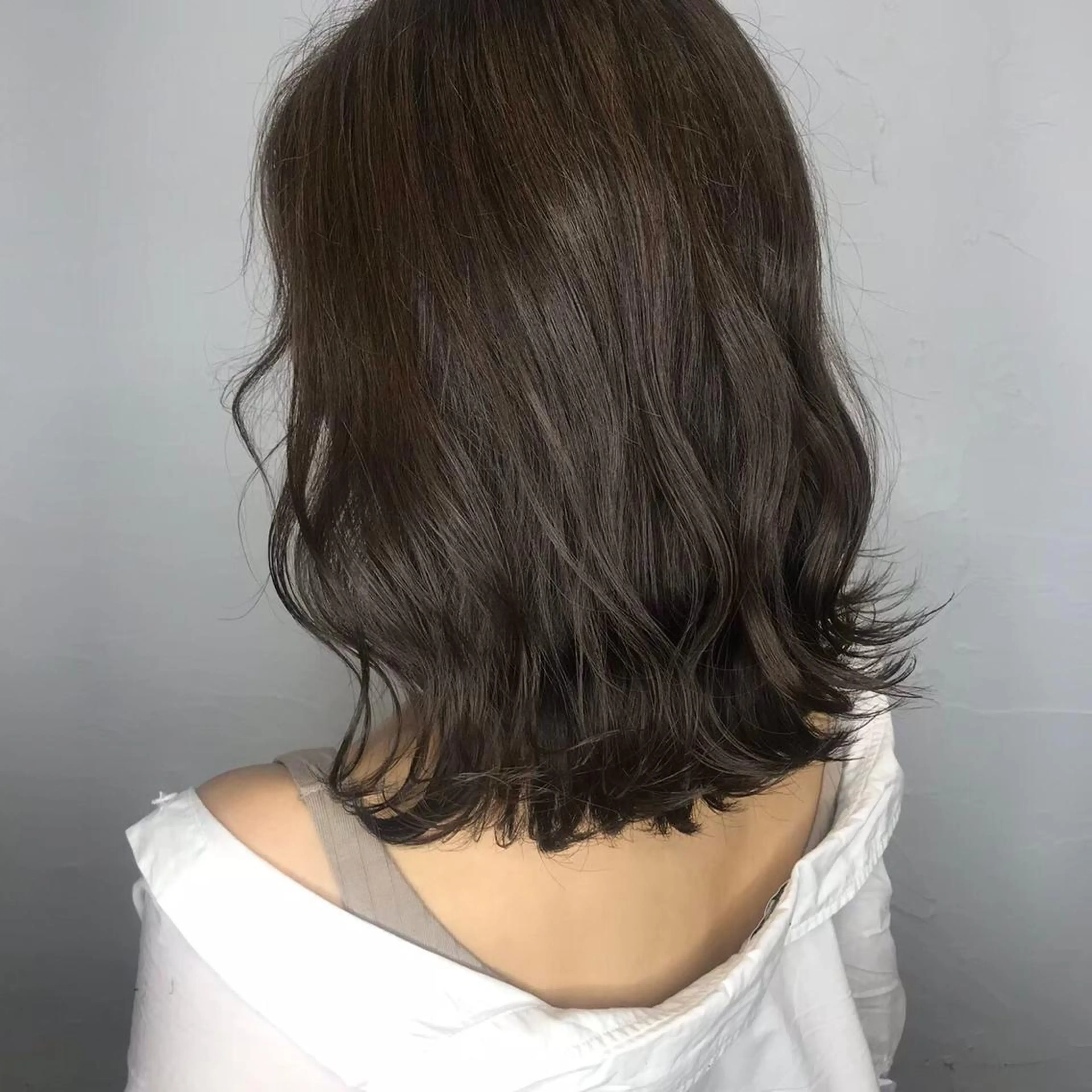 ミディアム カット ヘアカラー トリートメント シンタニナオト /梅田茶屋町のヘアスタイル