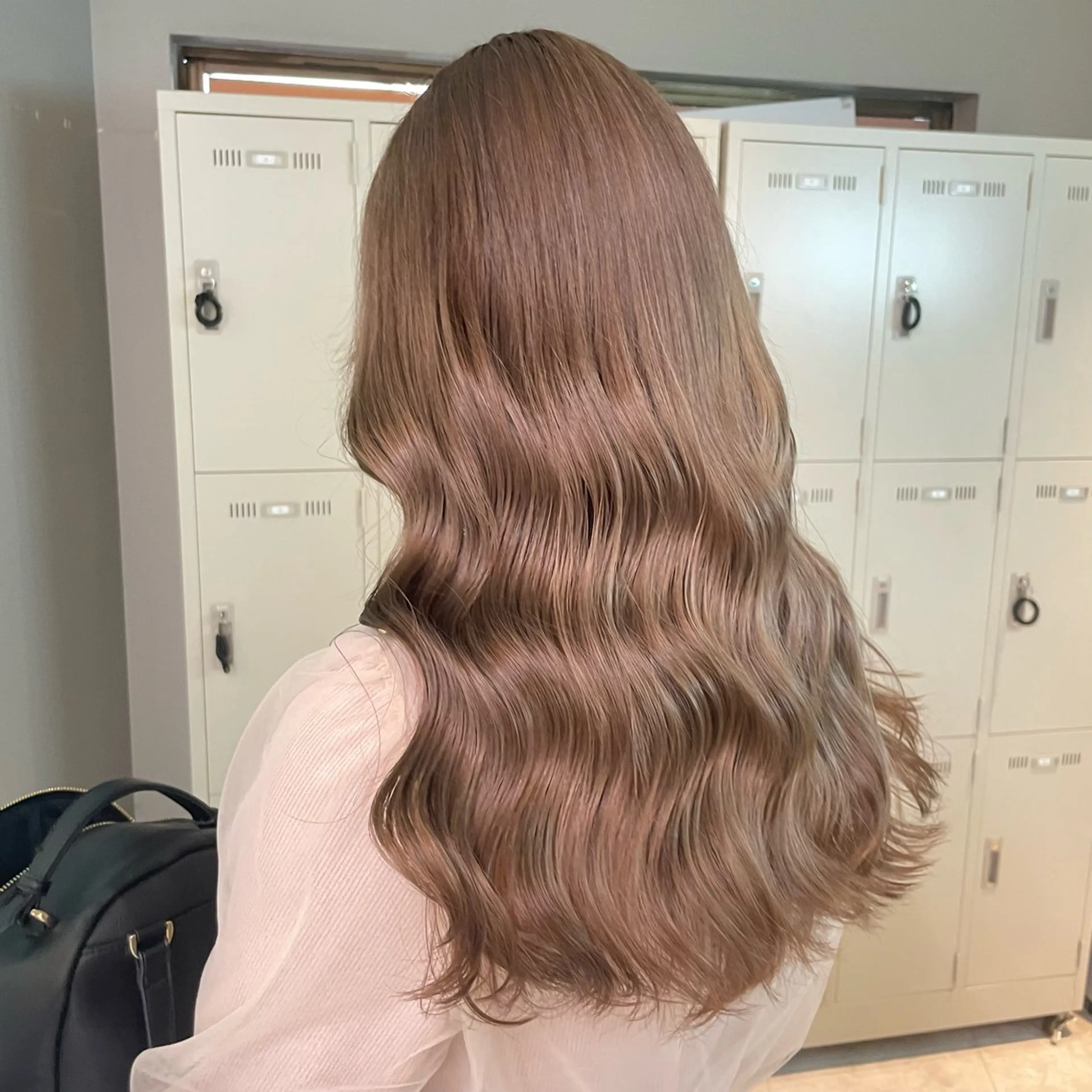 ロング カラー ヘアカラー トリートメント ヘッドスパ ヘアセット 🫧うる艶トレンド 🫧透明感カラーのヘアスタイル