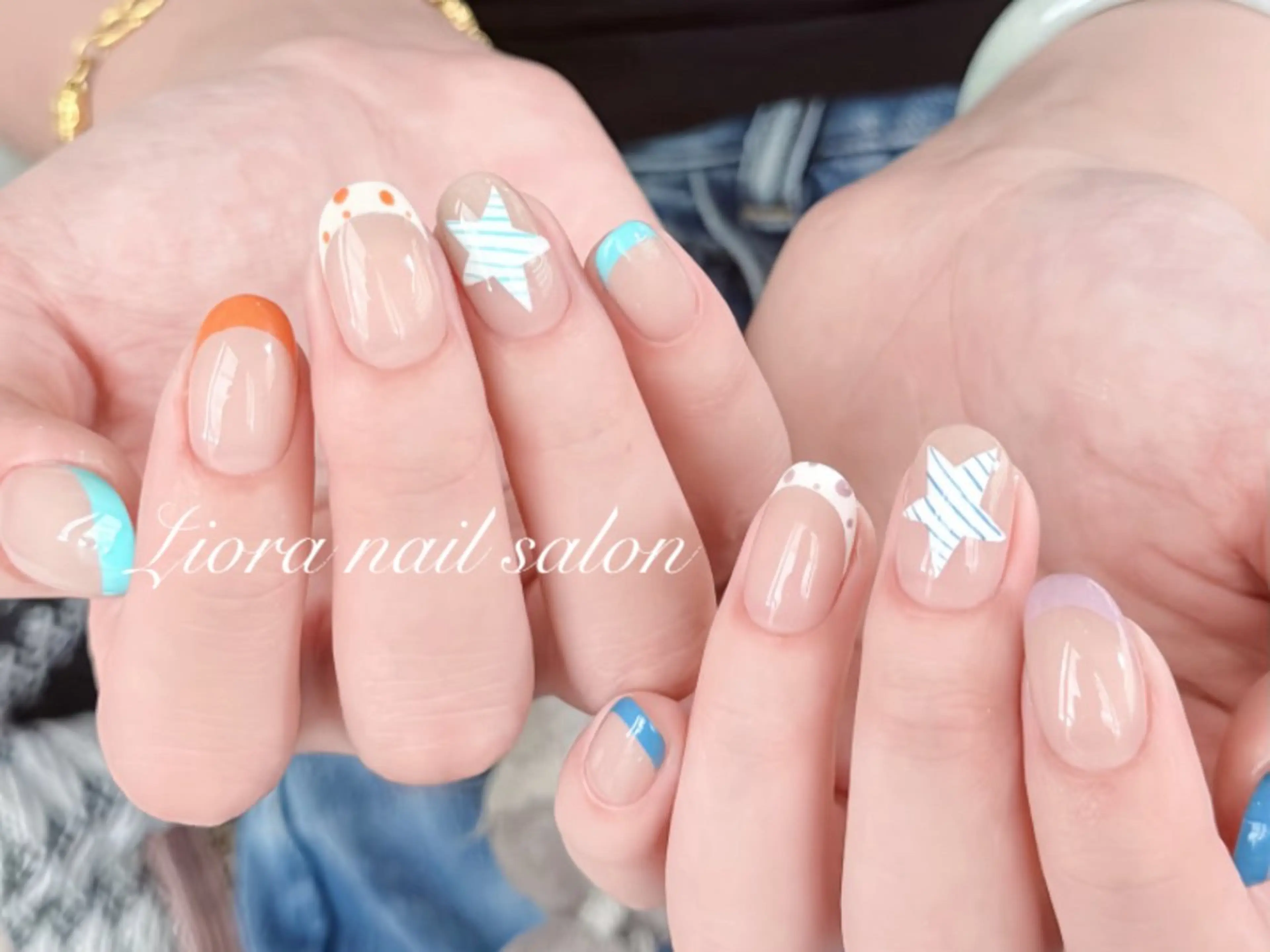 ネイル フレンチネイル ジェルネイル ガーリー グラデーション キラキラネイル ハンドネイル Liora nail 1のネイルデザイン