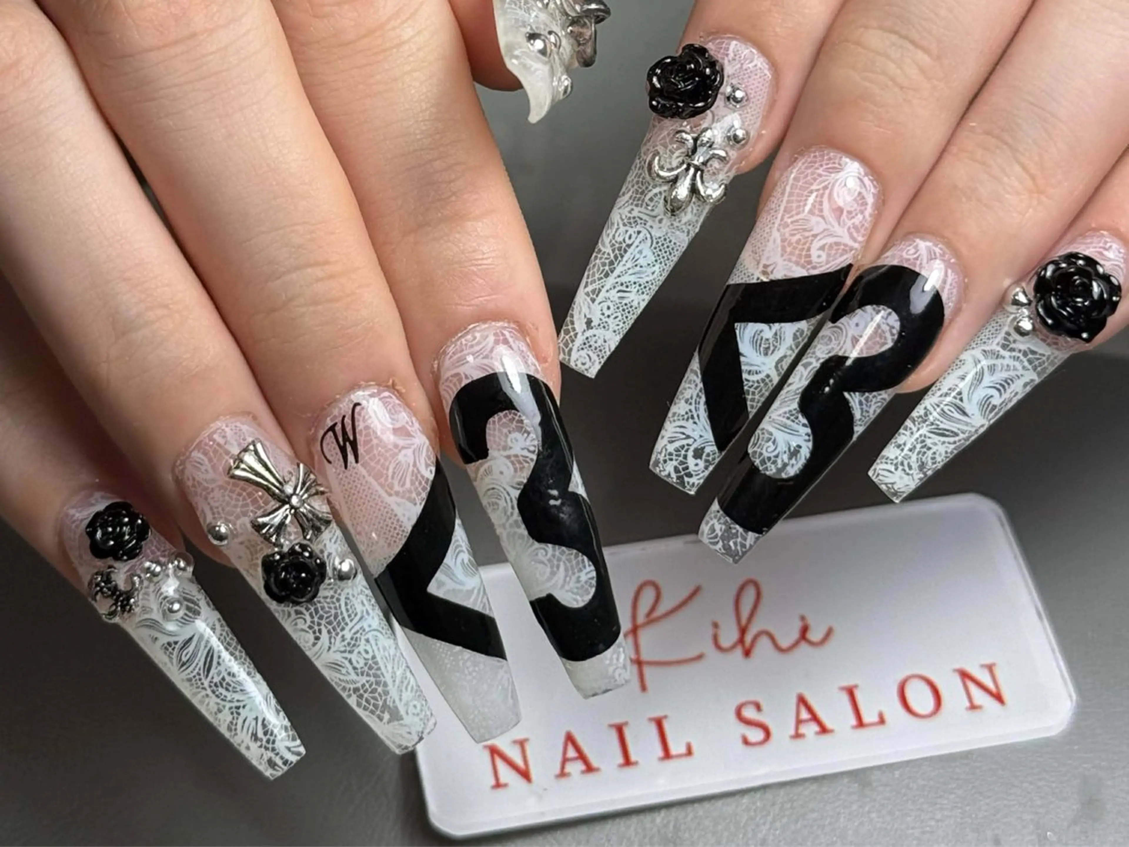 ネイル アートネイル フレンチネイル ジェルネイル グラデーション 韓国ネイル ハンドネイル 💕鈴木ユリ パラジェル/オフ無料のネイルデザイン