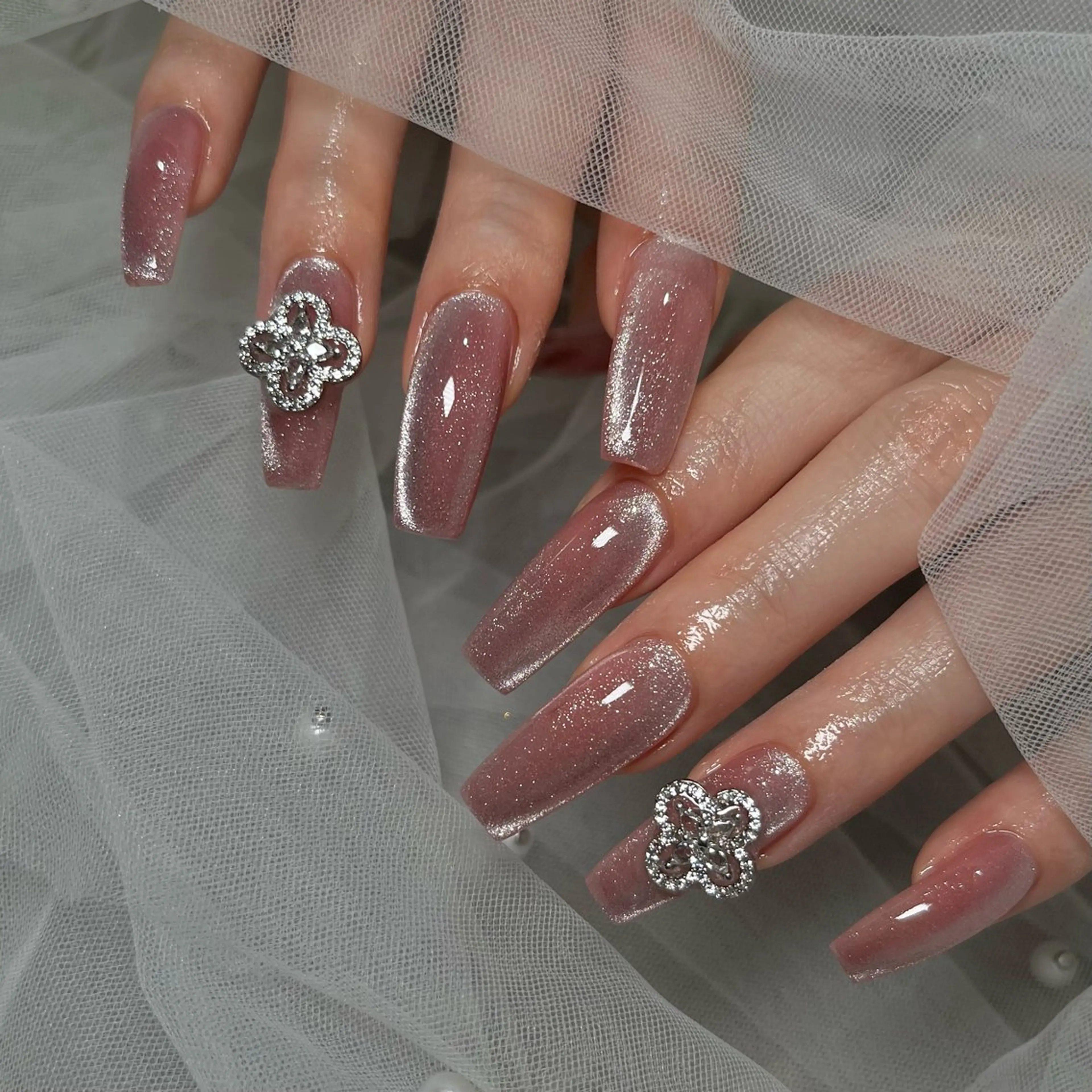 ネイル ハンドネイル NEO Beauty Salon所属・𝐍𝐄𝐎 𝐉𝐔𝐑𝐈のネイルデザイン