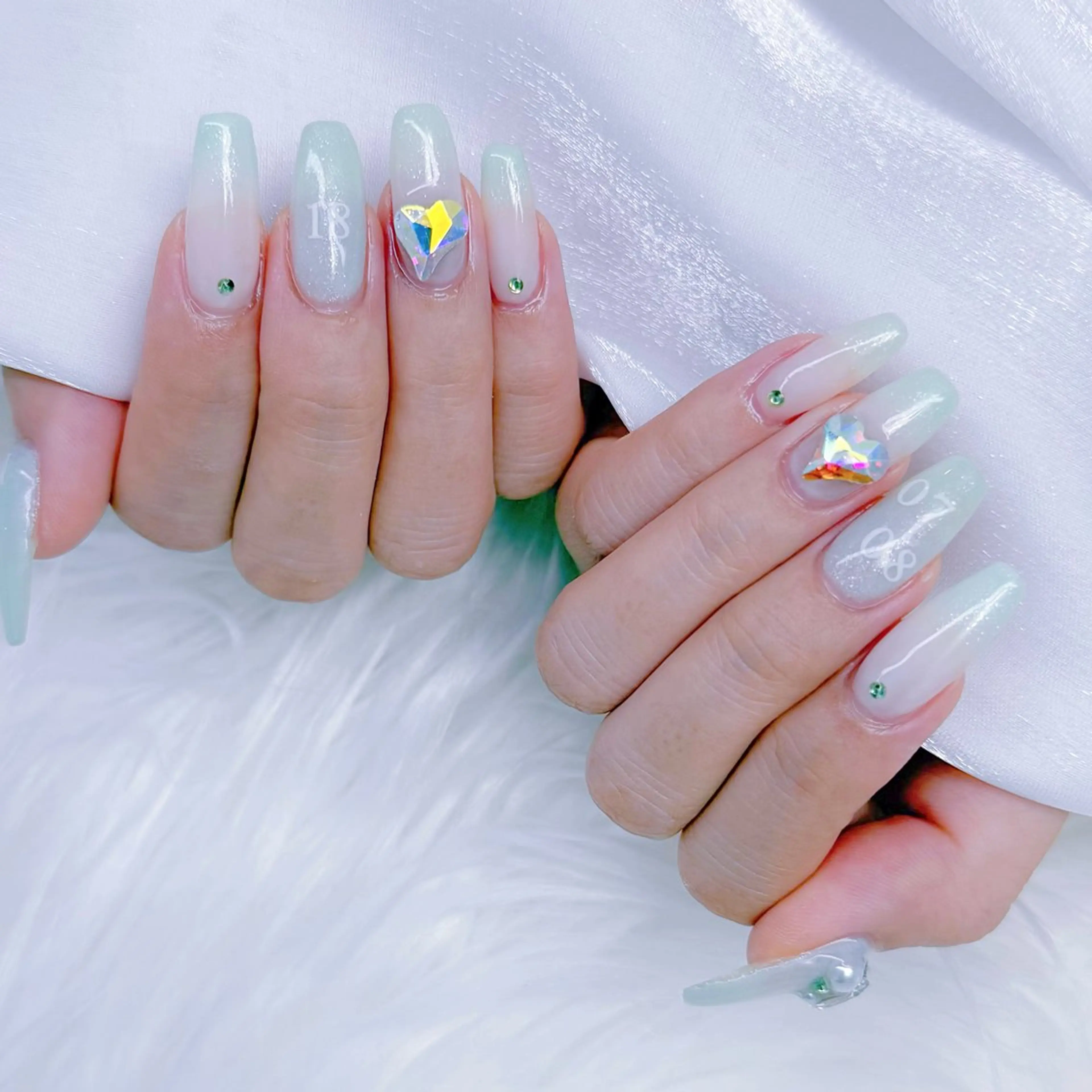 ネイル Romymoon nail帆南☾ ໋のネイルデザイン