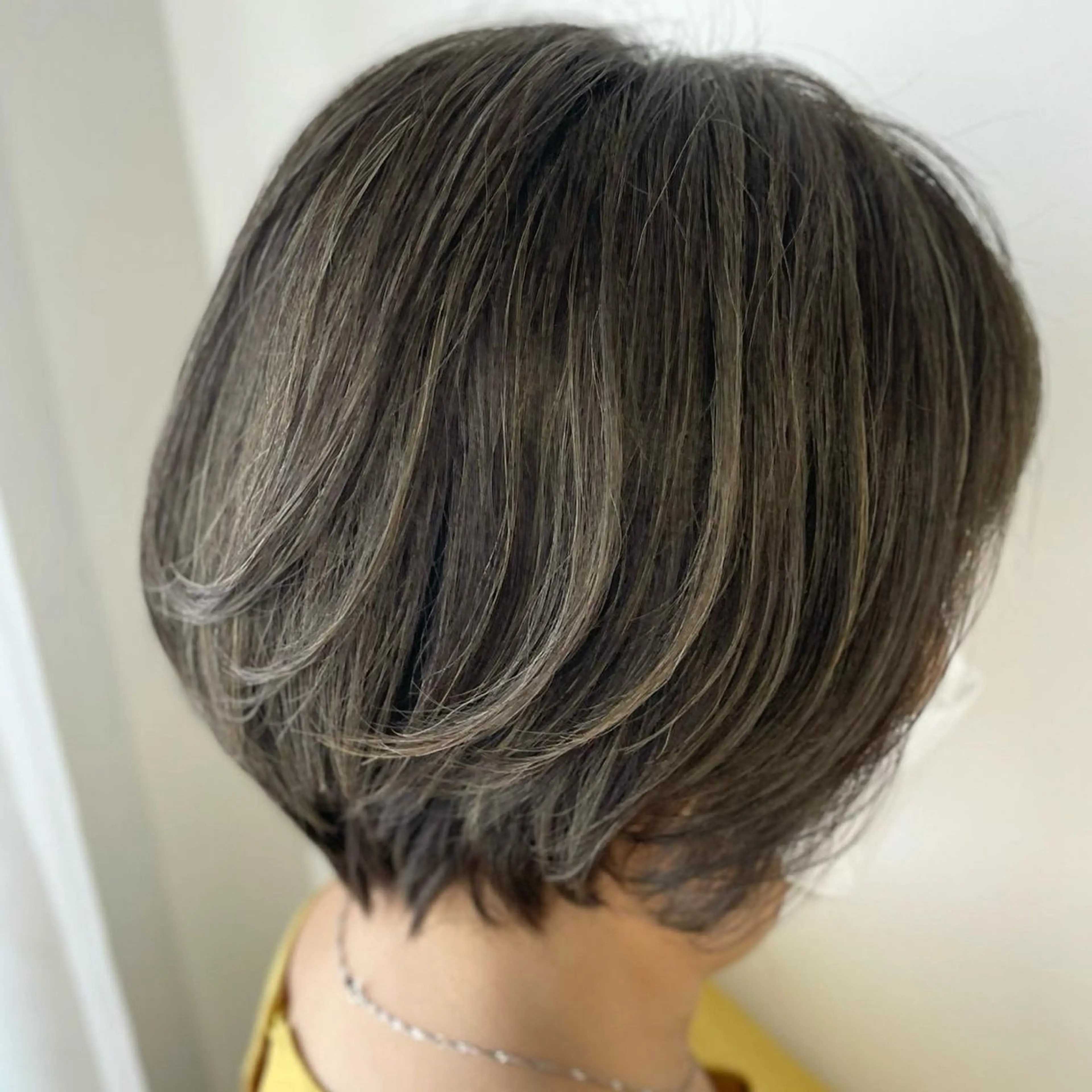 ショート ショートヘア 阪口 依美奈のヘアスタイル