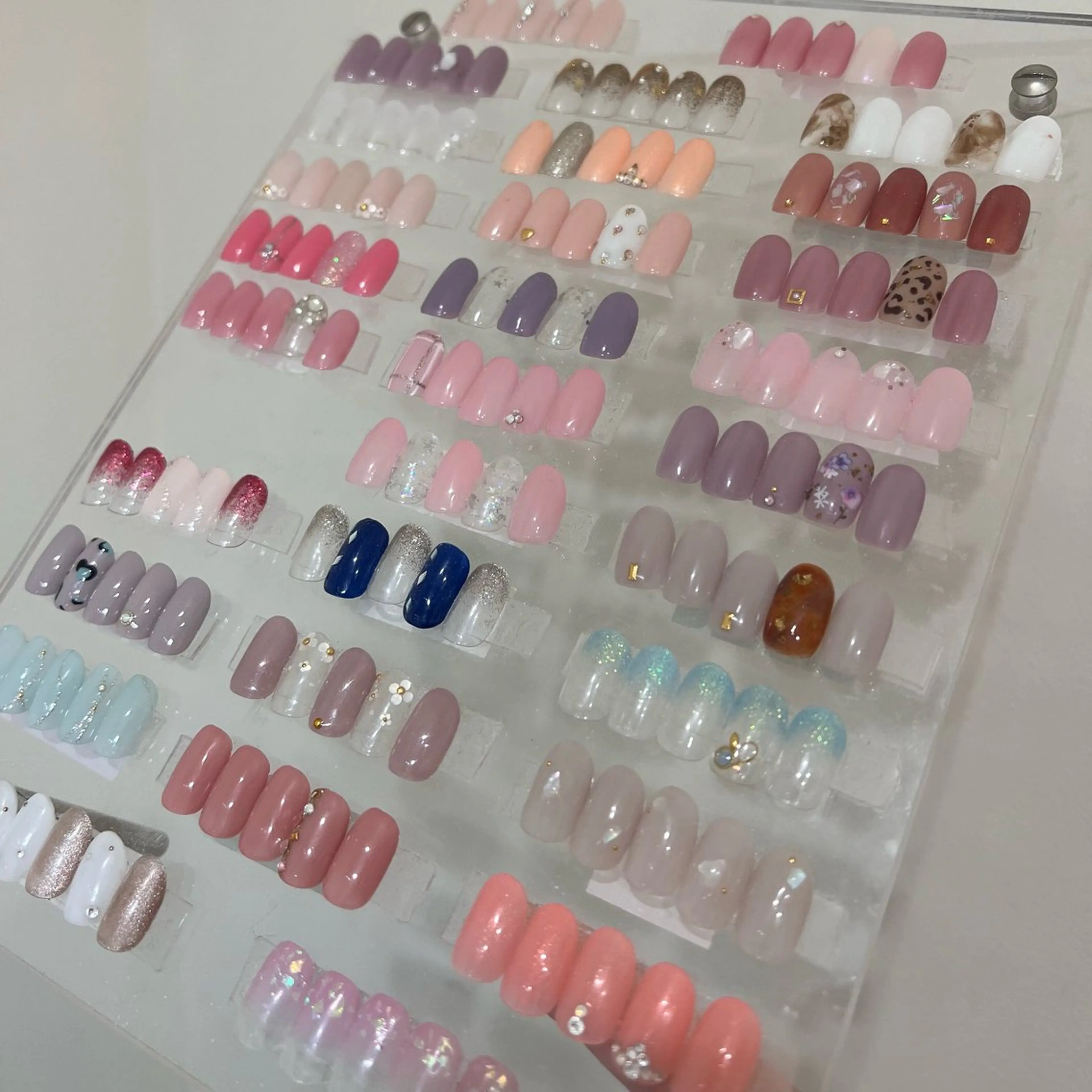 ネイル アートネイル グラデーション ワンカラーネイル シンプルネイル 🎀チーク/ちゅるん 🫧chisa🎀のネイルデザイン