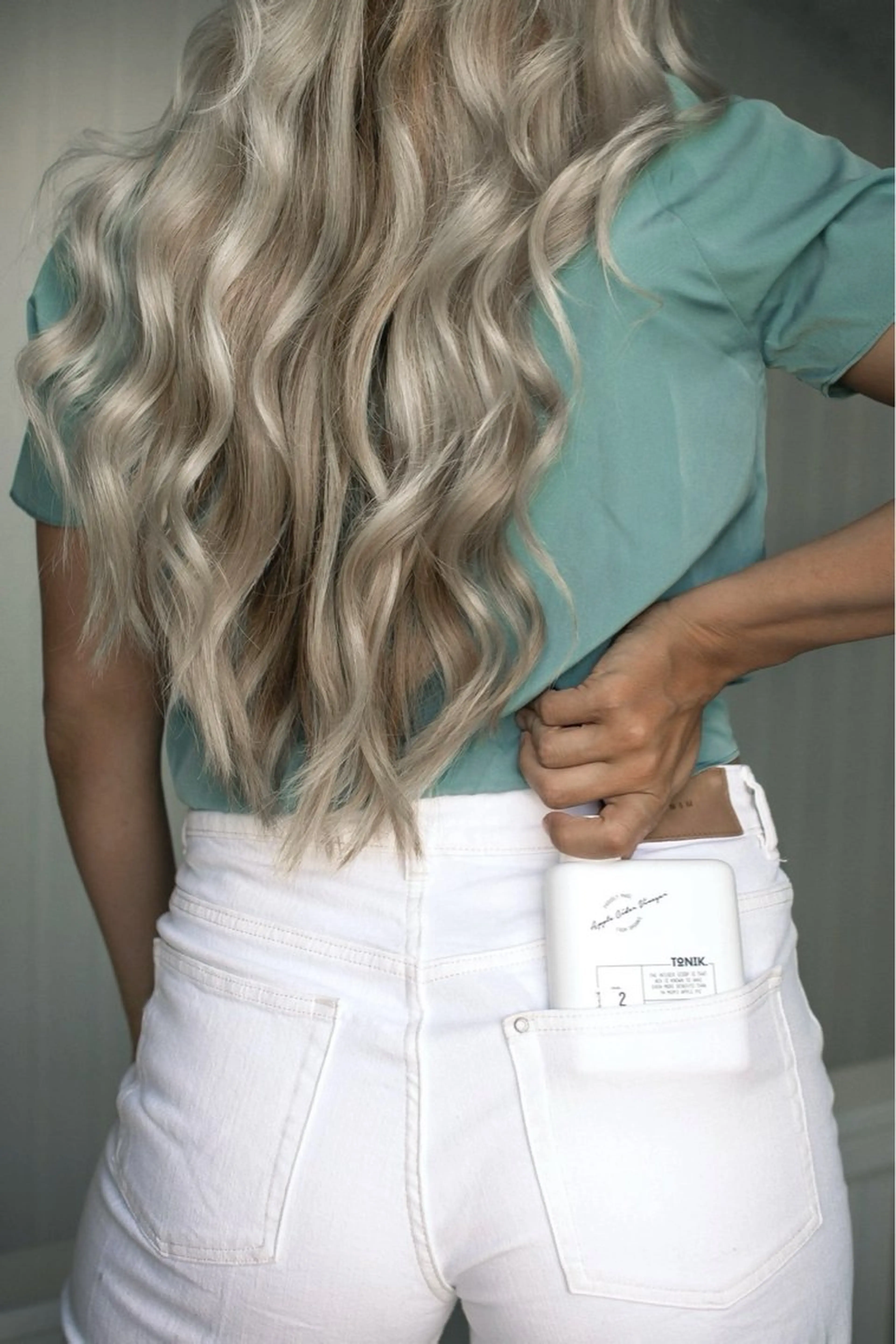 ロング 永易 梓美のヘアスタイル