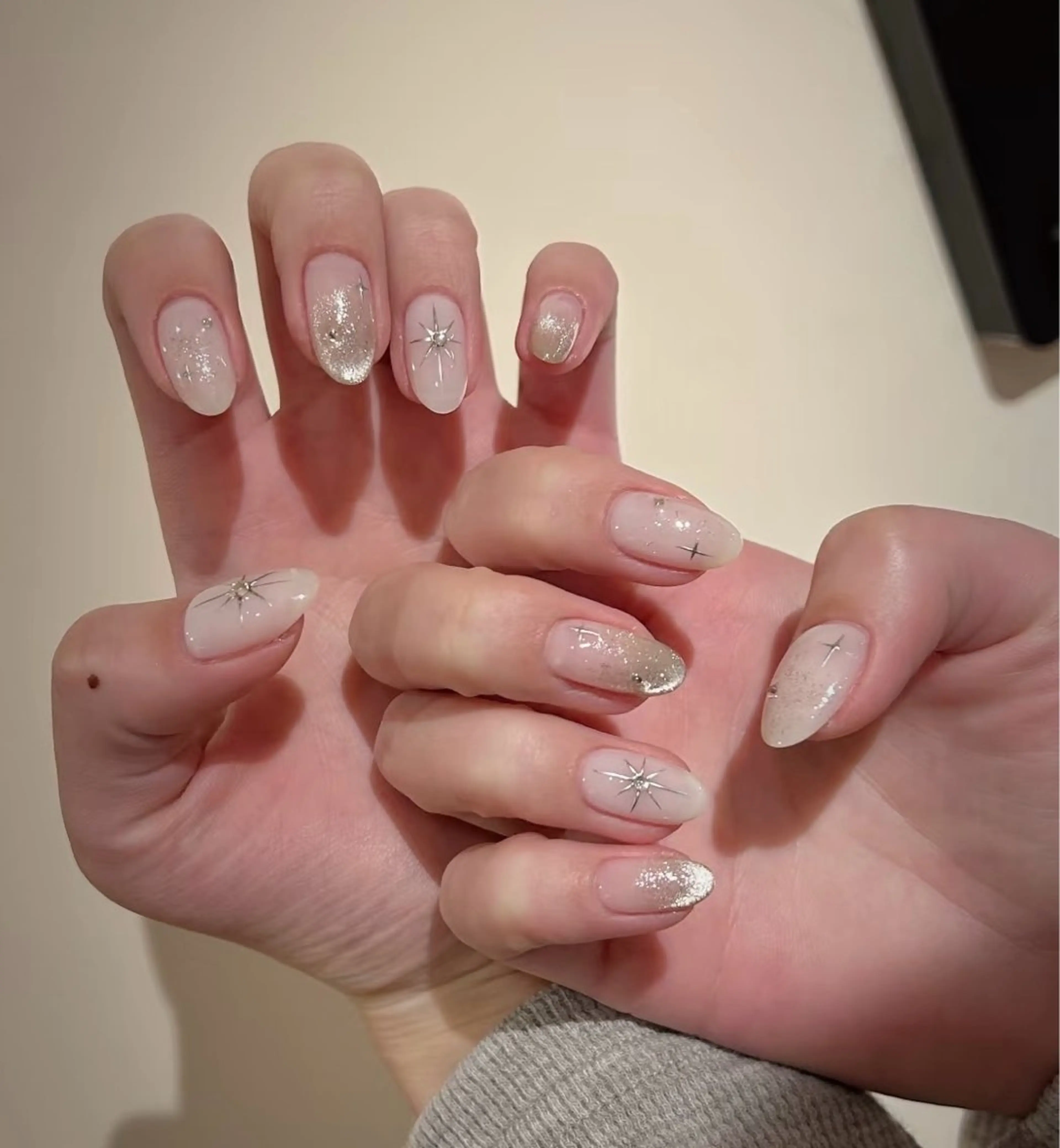 ネイル 高木 維麗絲のネイルデザイン