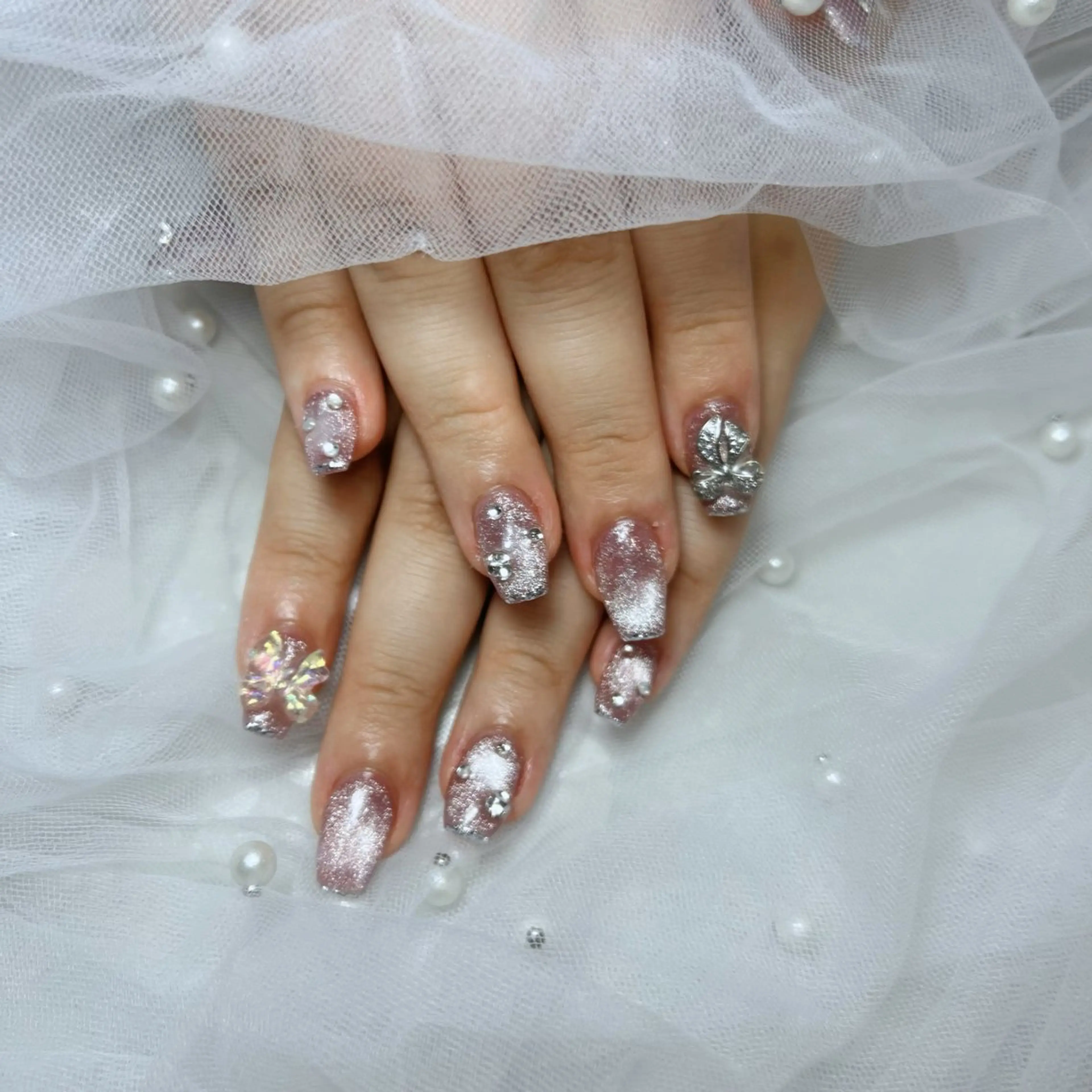 ネイル アートネイル フラッシュネイル フレンチネイル ジェルネイル ガラスフレンチ share所属・. yurieのネイルデザイン