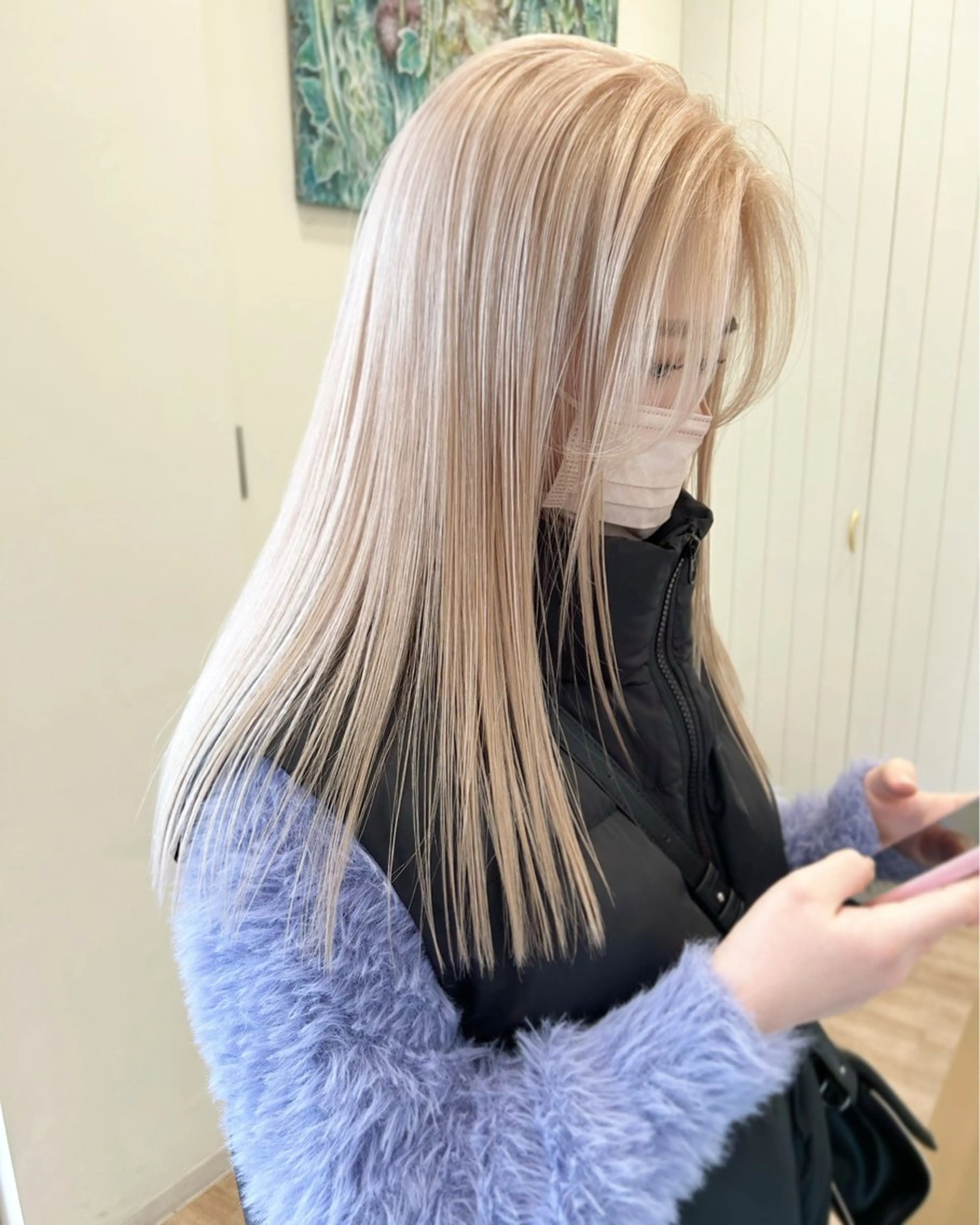 セミロング カラー ブロンド ケアブリーチ 坪井佑樹のヘアスタイル