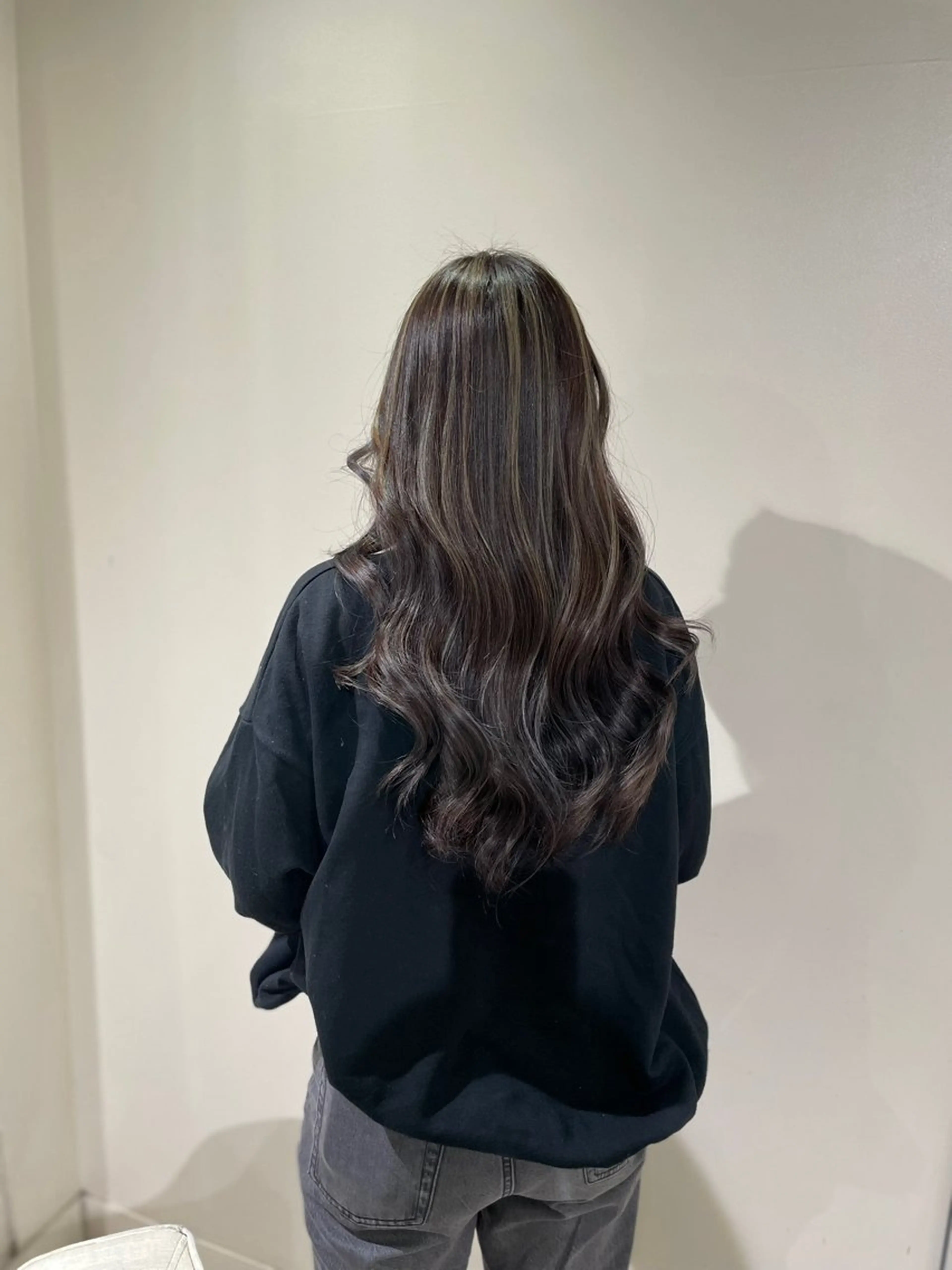 ロング カラー ハイライトカラー ハイライト ヘアカラー 🦋美髪／エクステ 🦋アベイクミのヘアスタイル