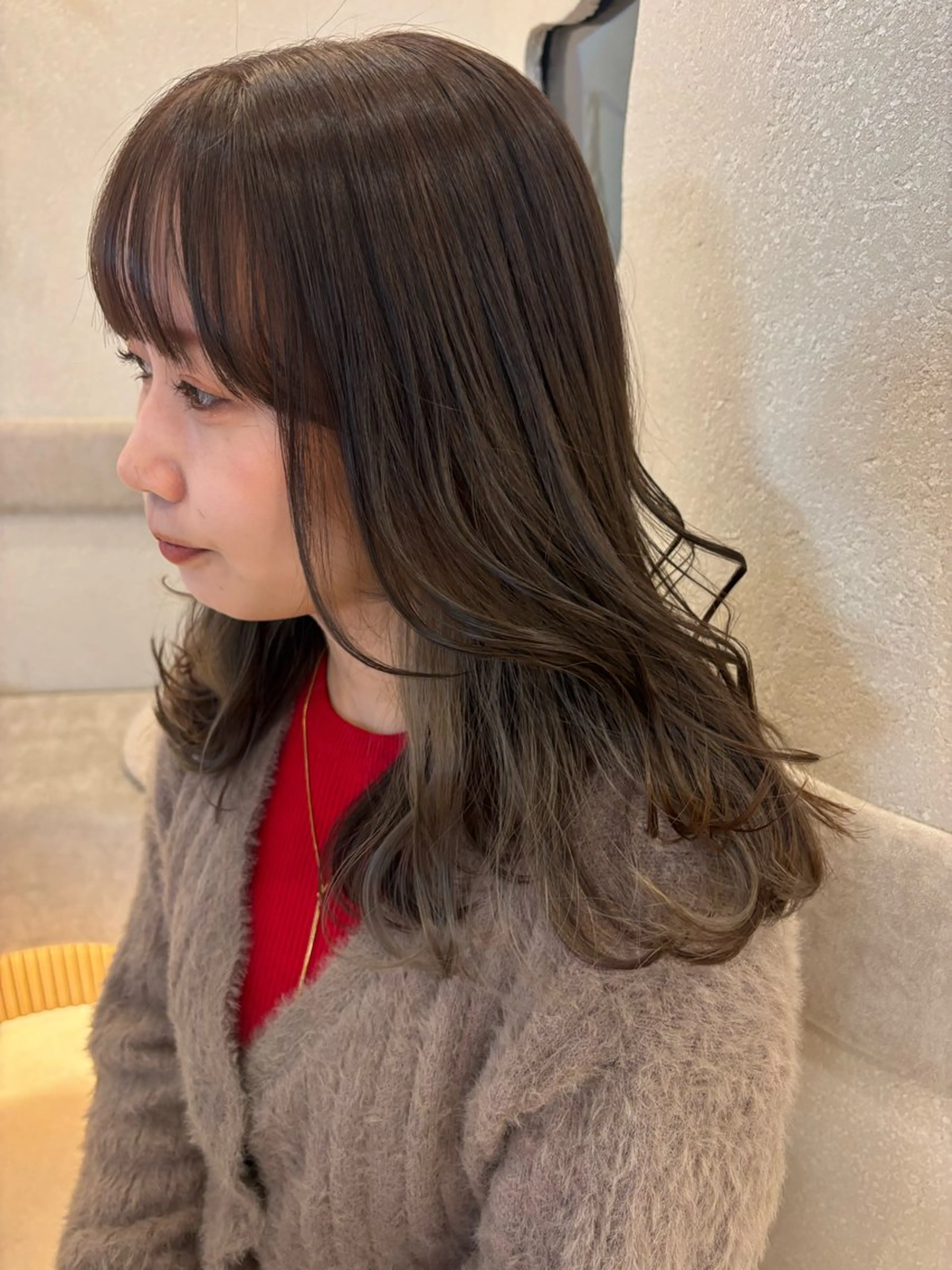 セミロング カラー カット ヘアカラー 梅田美容室 山崎海波のヘアスタイル