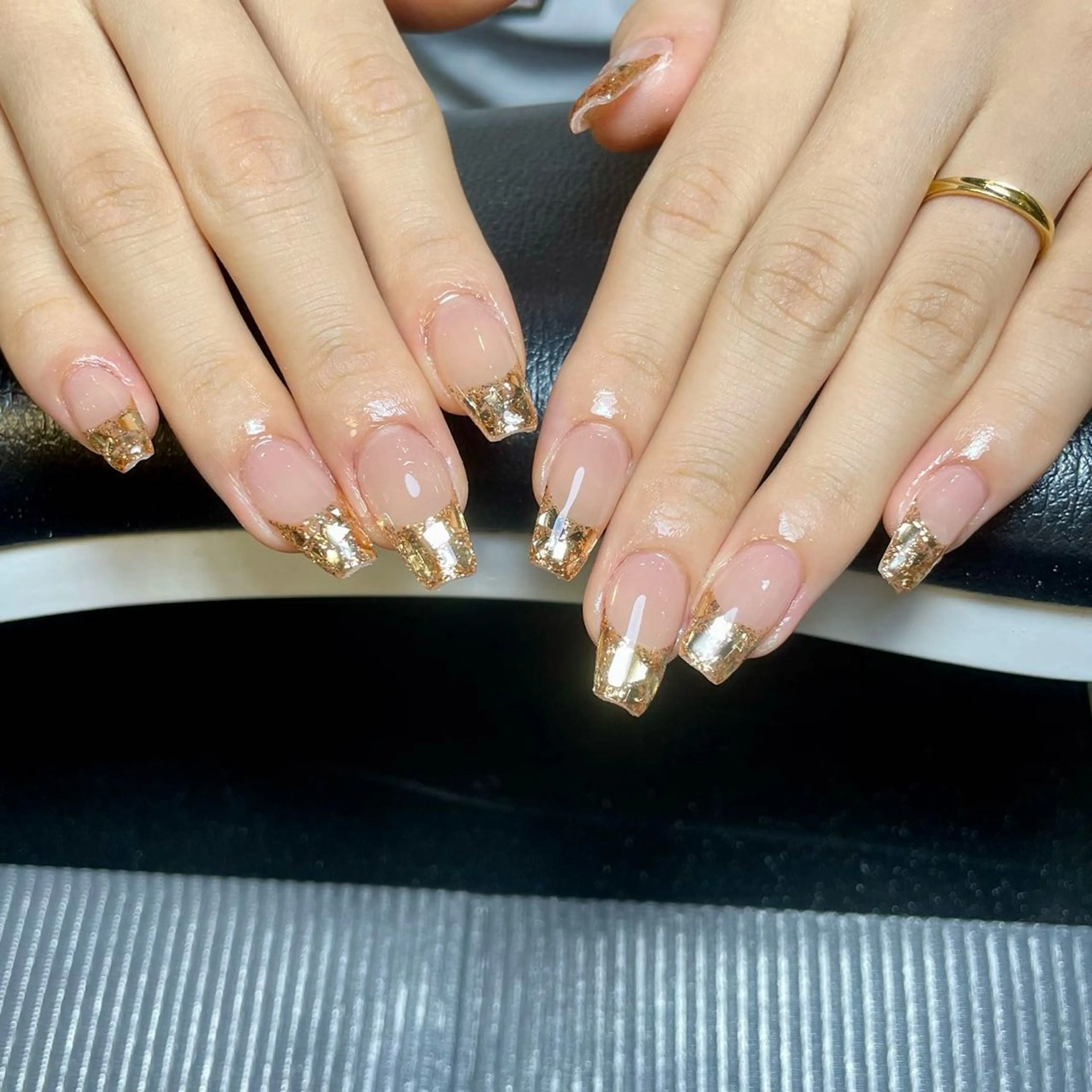 ネイル フレンチネイル ガラスフレンチ mo moのネイルデザイン