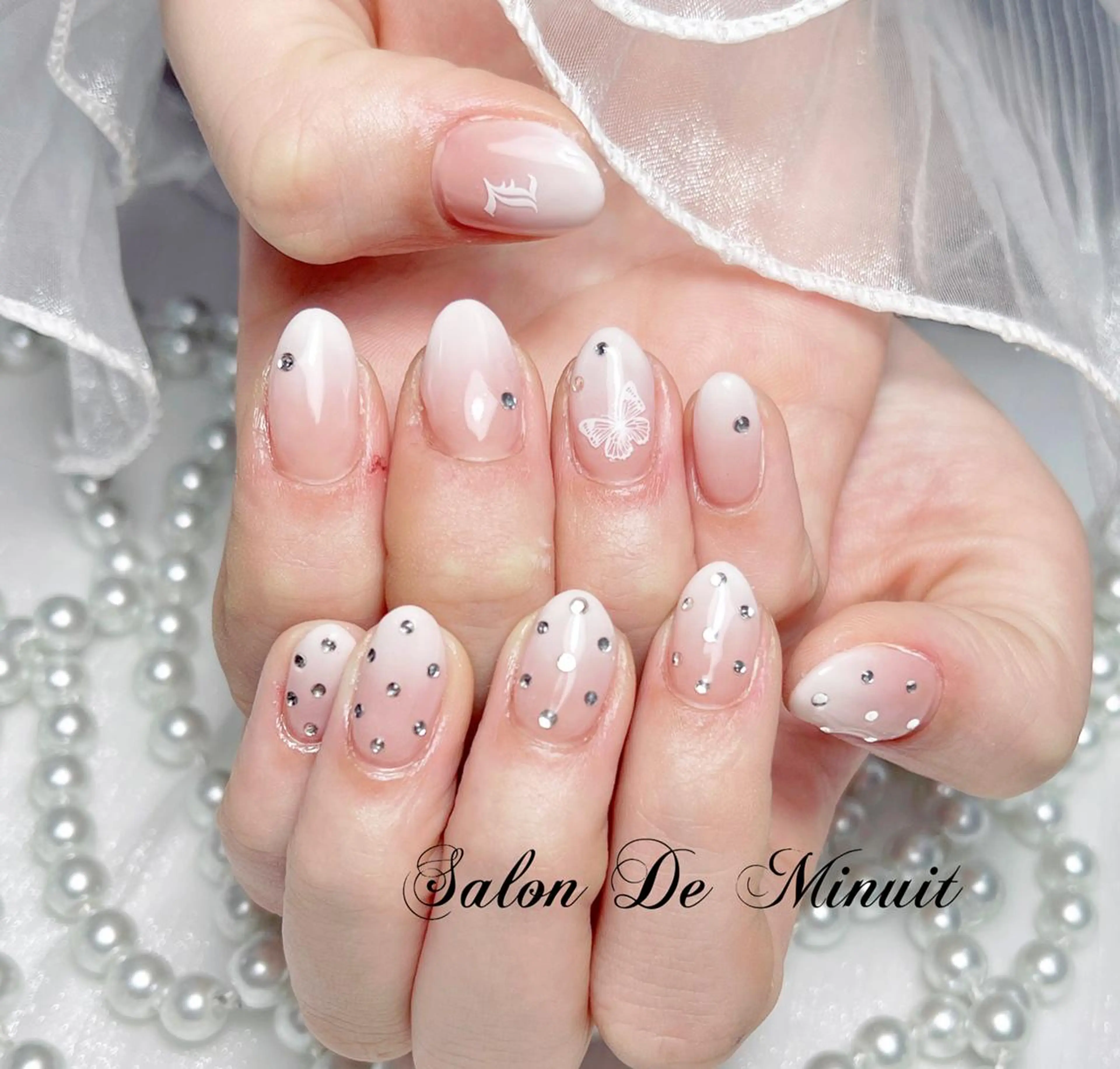 ネイル ハンドネイル ハンドケア Momo 🤍のネイルデザイン