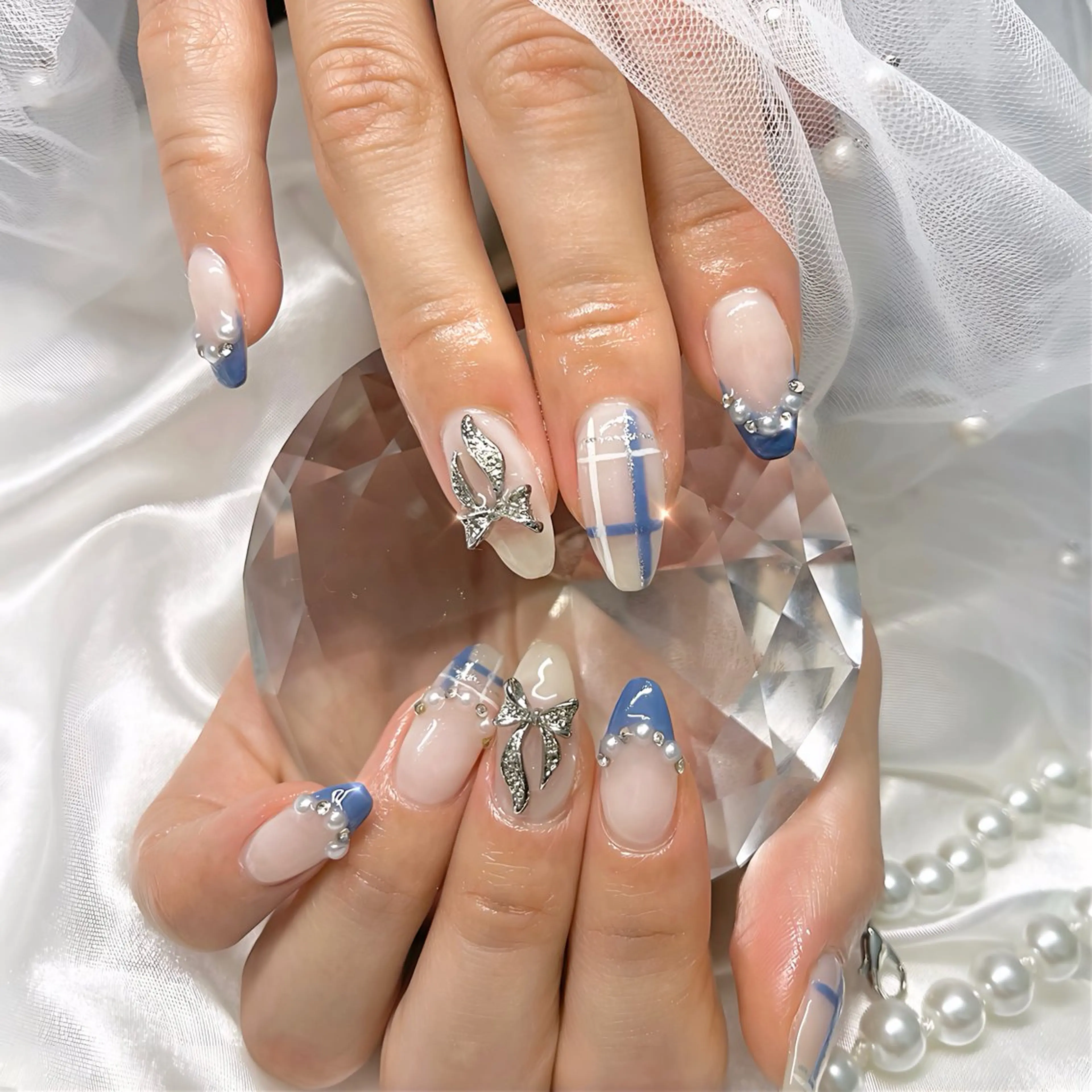 ネイル リボン eclat 'kのネイルデザイン