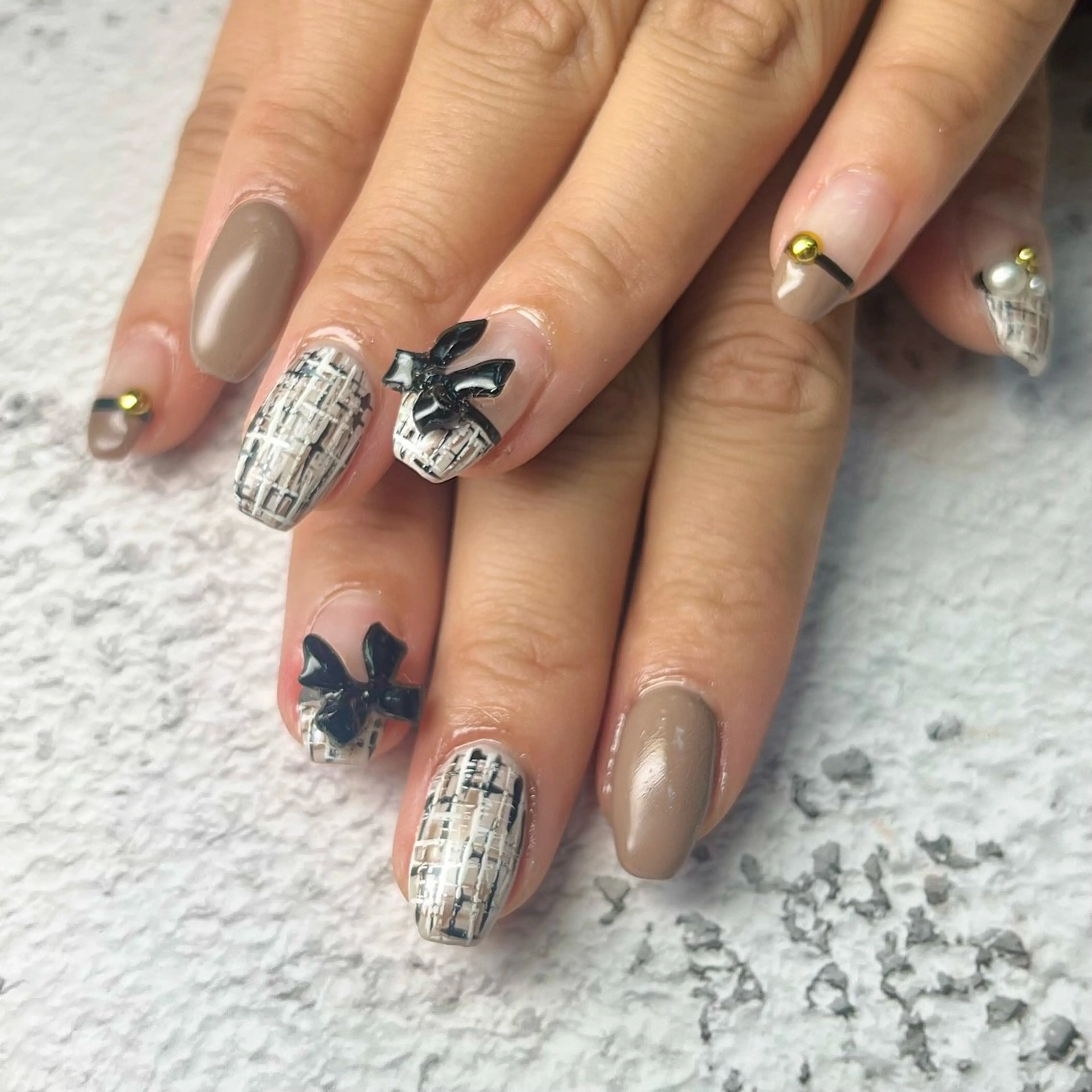 ネイル ツイードネイル Queen nail 北堀江 ASUKAのネイルデザイン