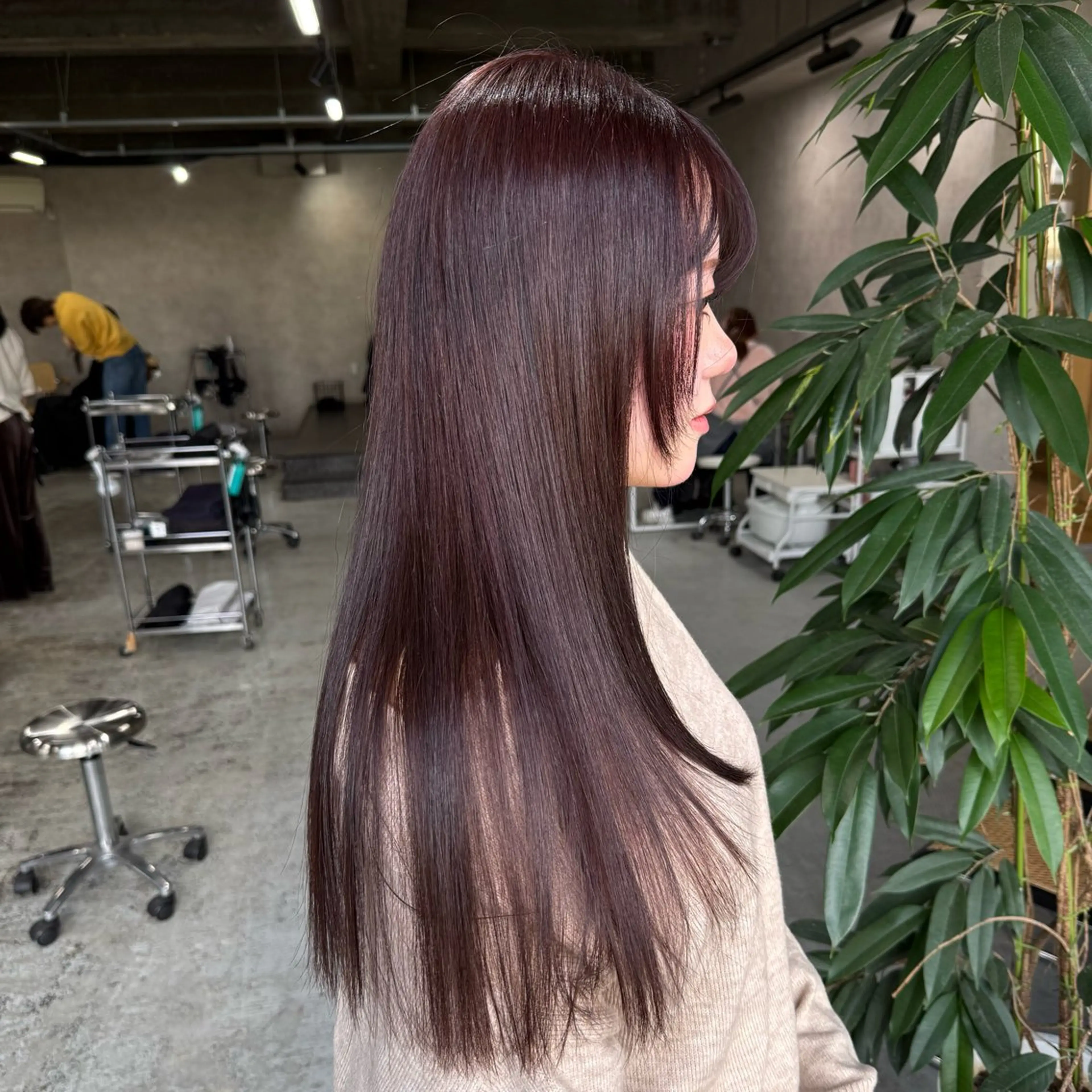 ロング カラー パープルカラー トリートメント ヘアカラー NEER(ネアー) アミのヘアスタイル