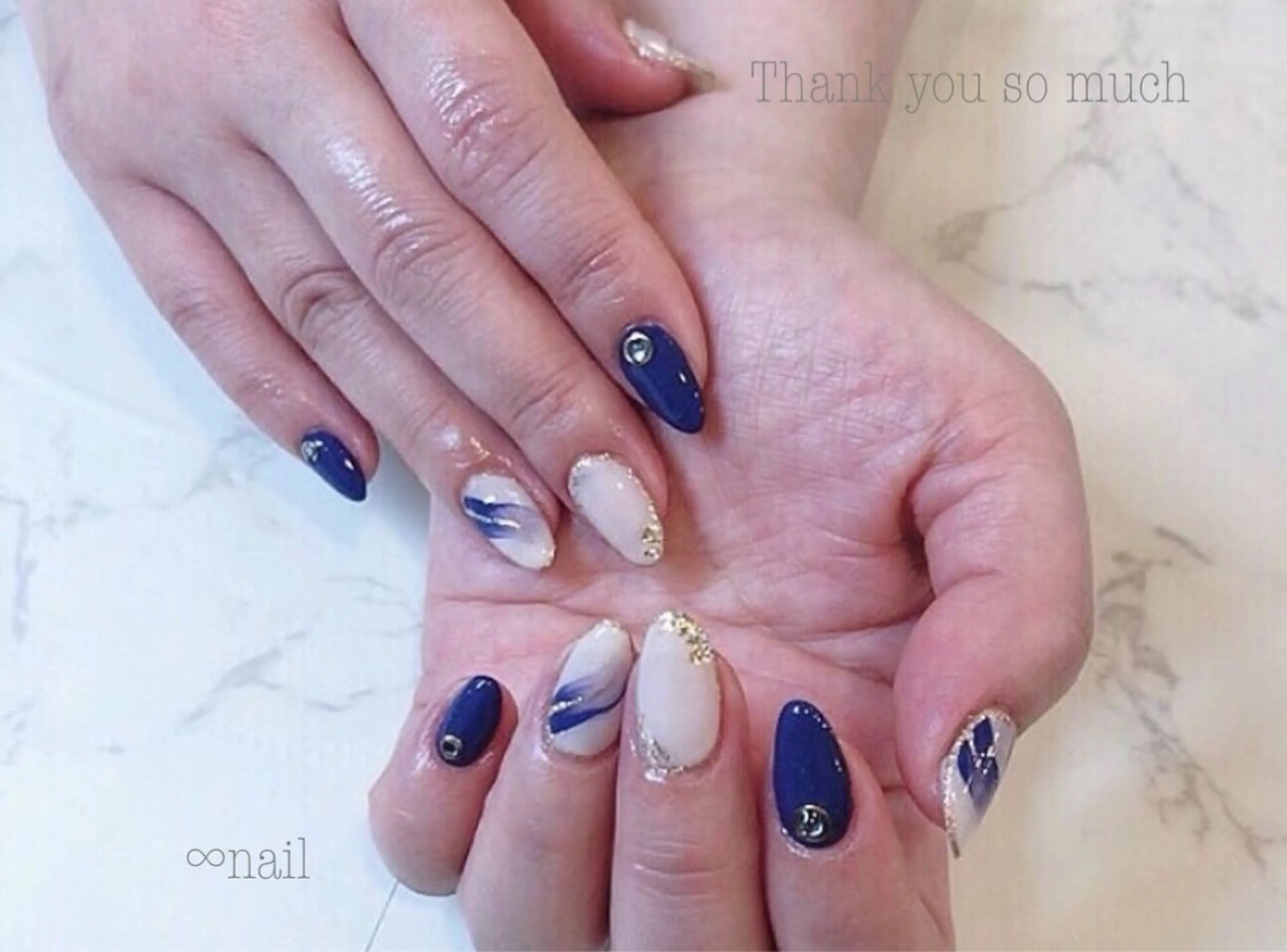 ネイル フットネイル ジェルネイル マグネットネイル ワンカラーネイル パラジェル ♾nail 恵美のマツエク・マツパデザイン