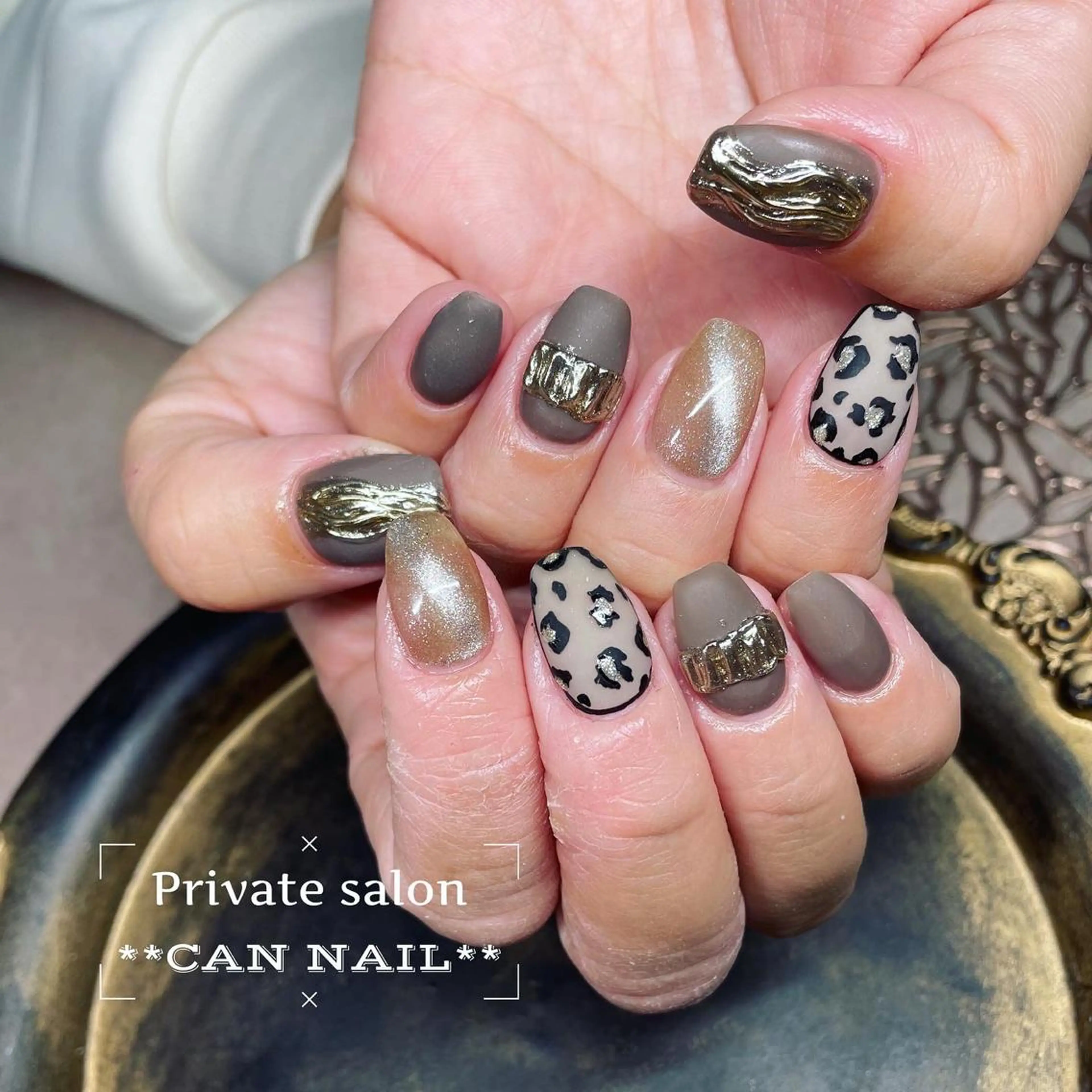 ミディアム ネイル ハンドネイル Parfum パルファンのネイルデザイン