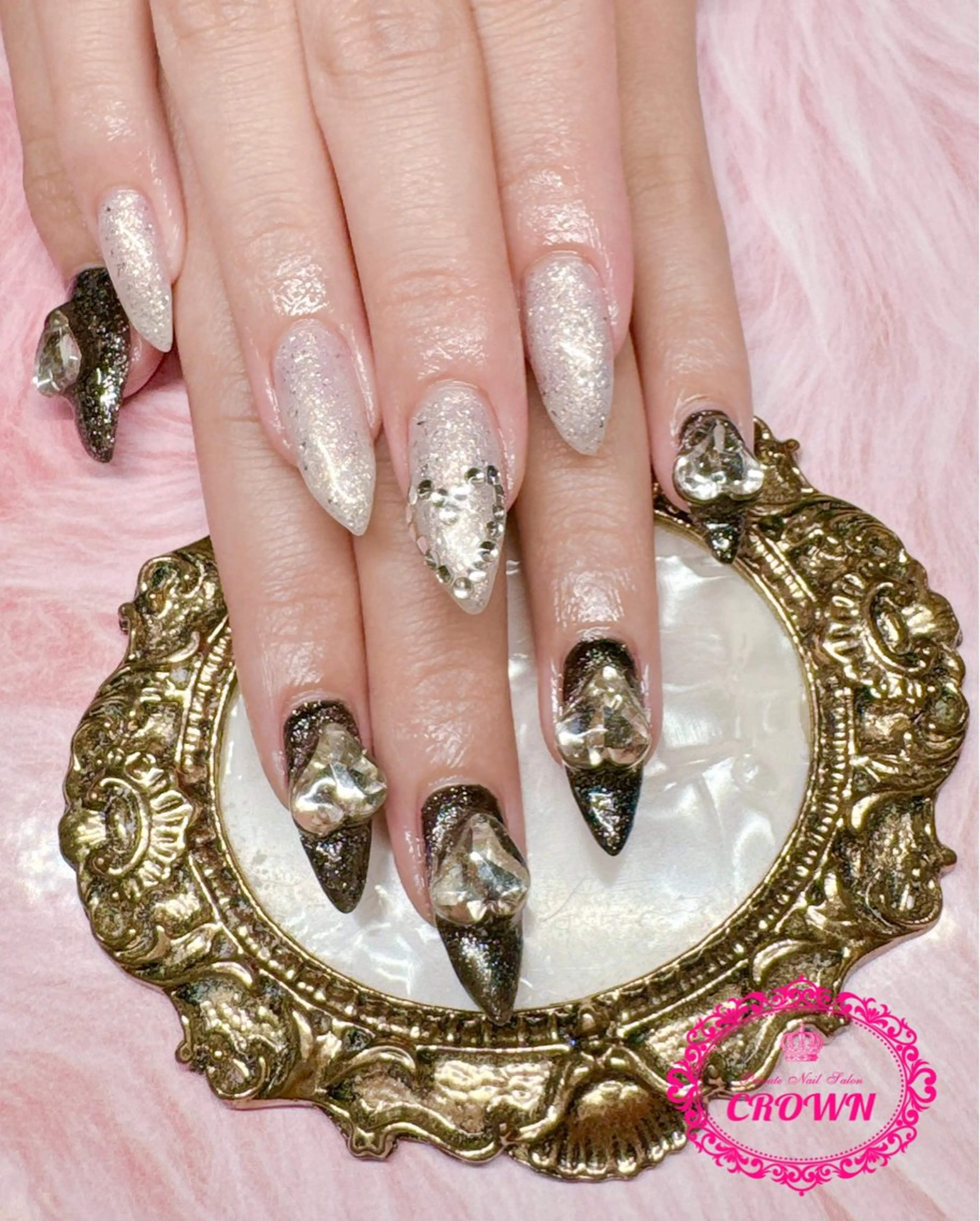 ネイル CROWN プライベートサロンのネイルデザイン