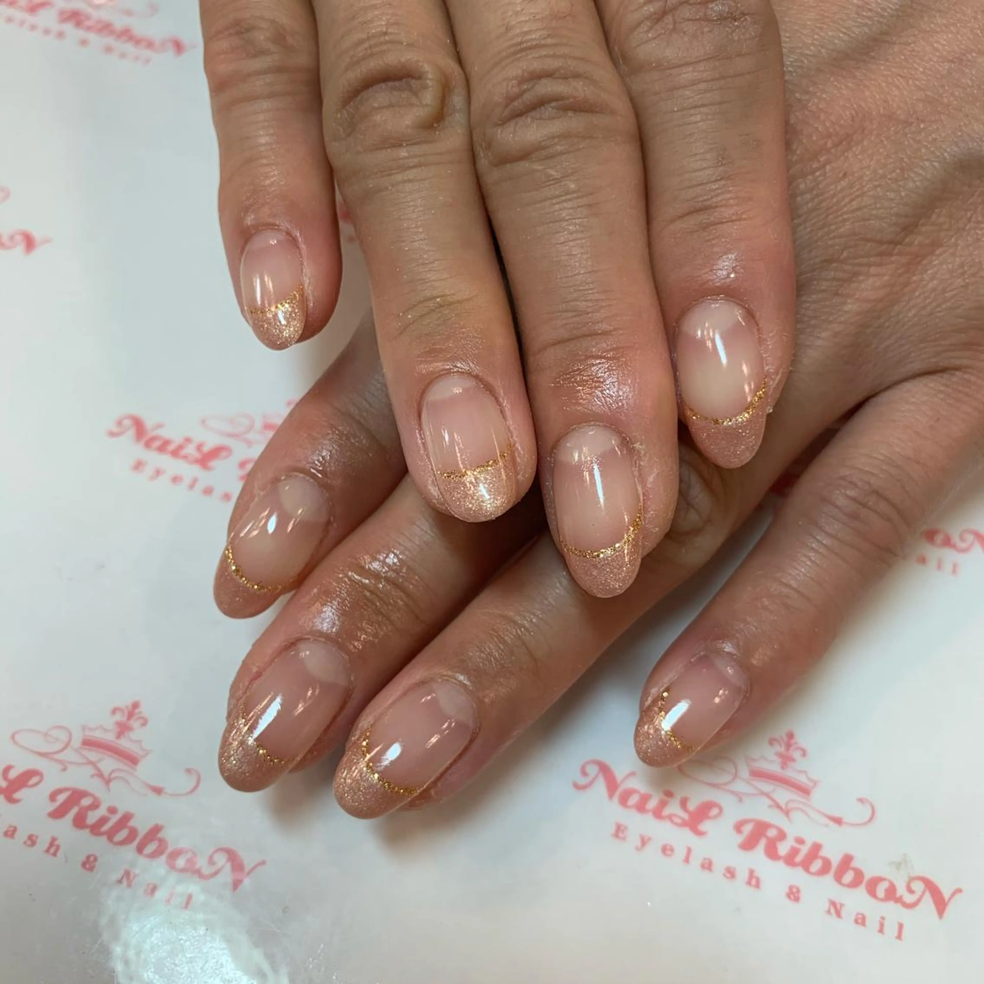 ネイル ネイルリボン 受付スタッフのネイルデザイン