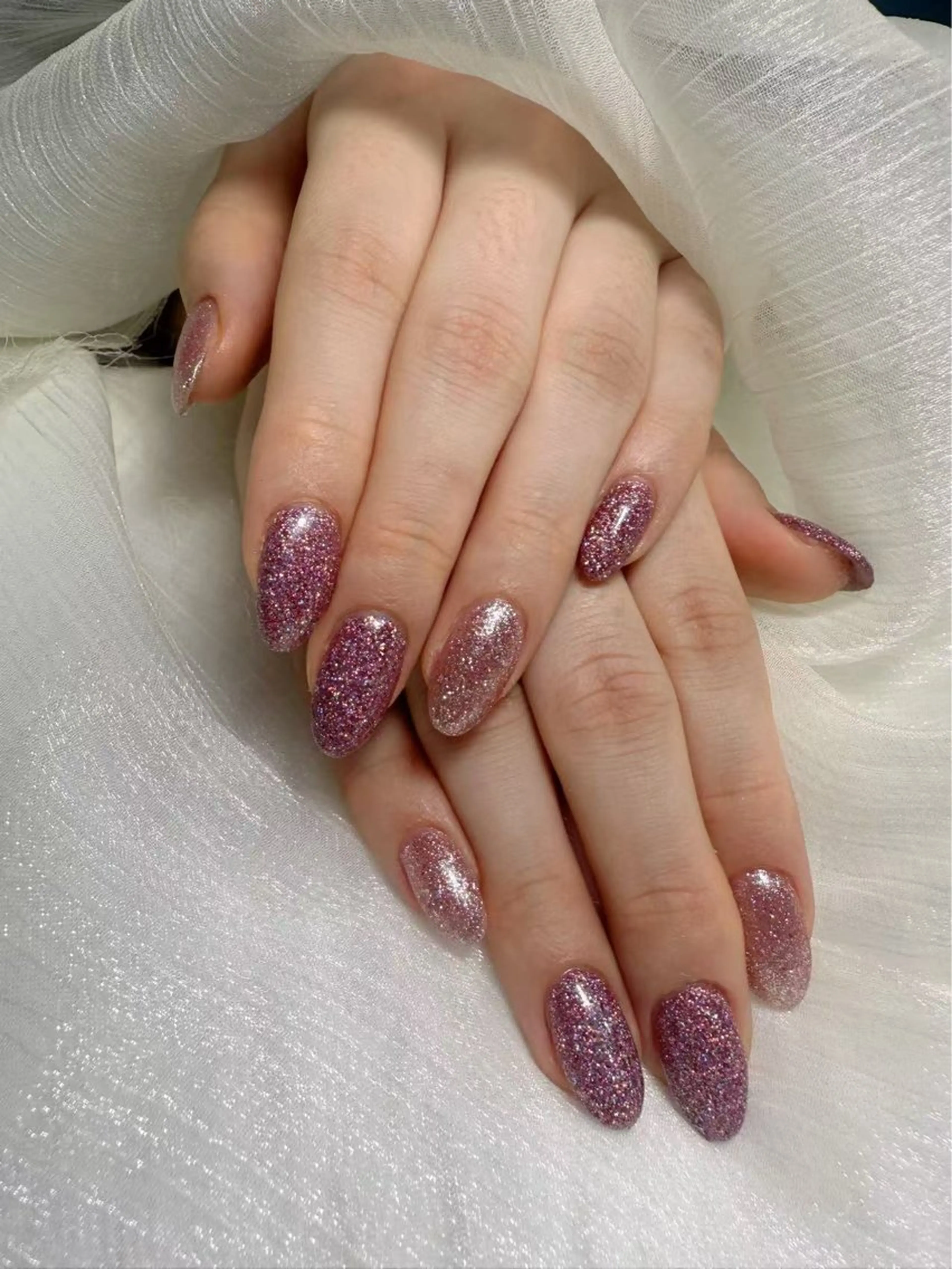 ミディアム 🌈 Laule'aのネイルデザイン