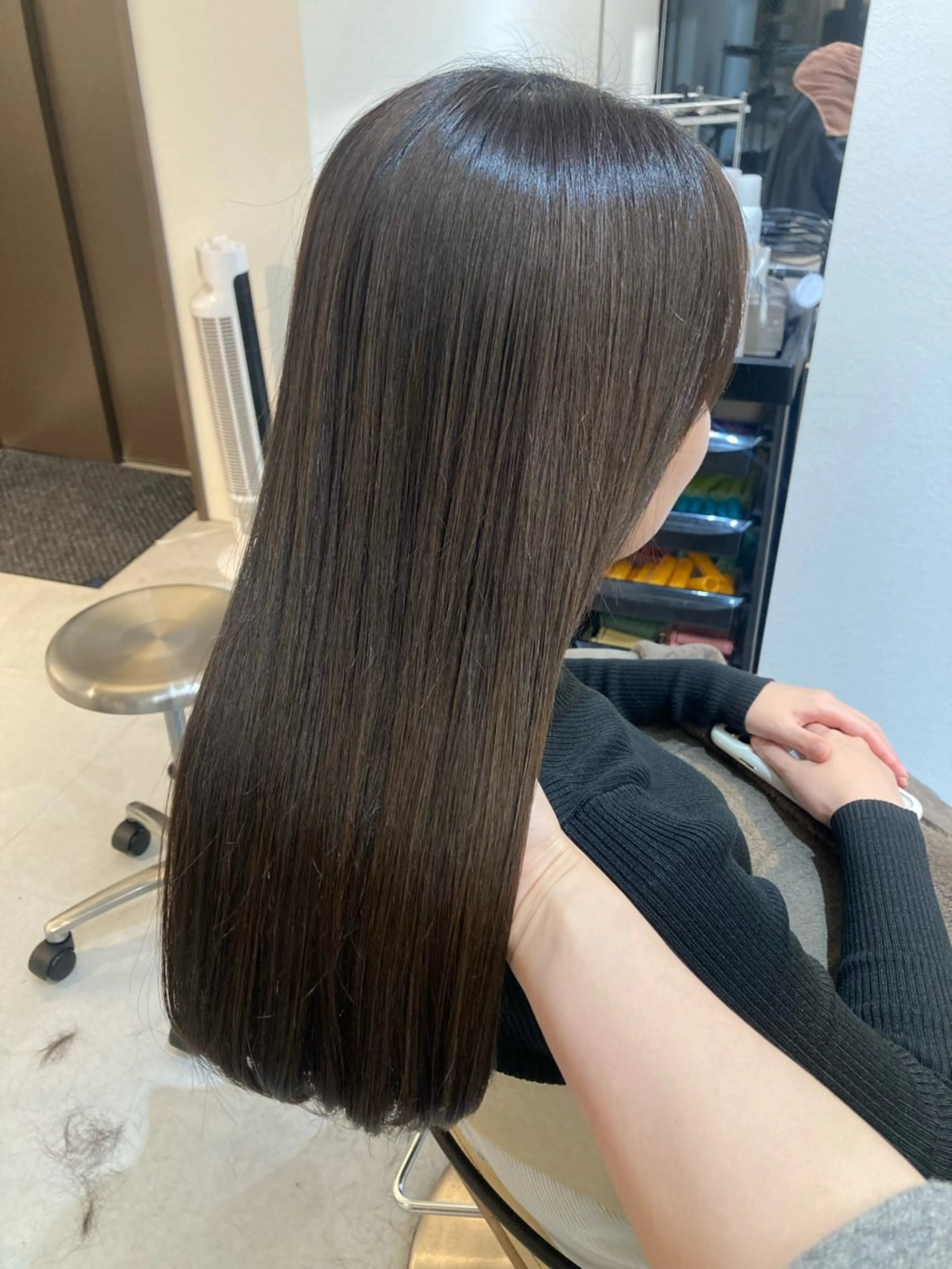 セミロング ✨色持ちの良い艶 カラー✨蟹江真世のヘアスタイル